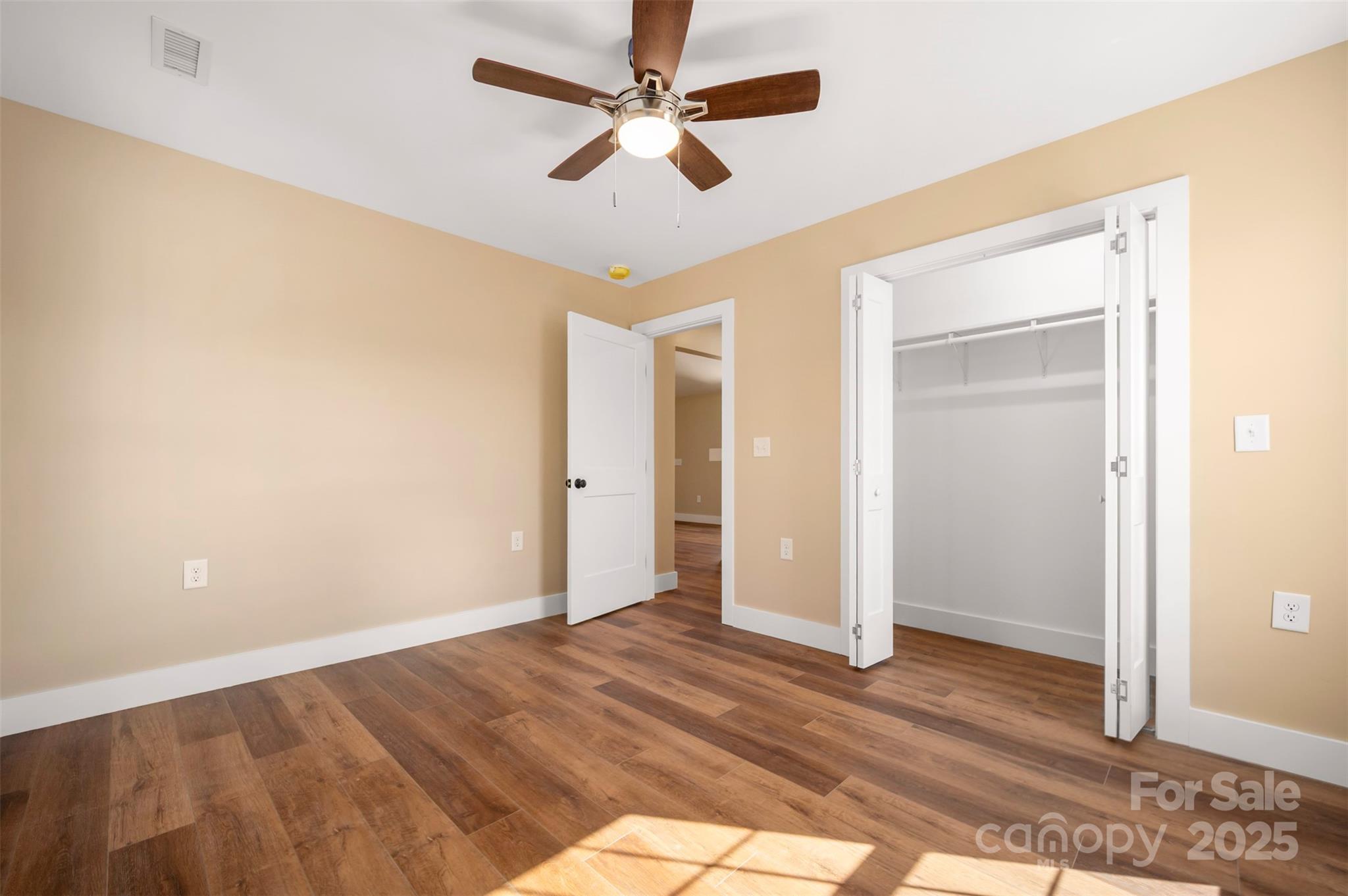 160 Central Park Circle Property Photo 19