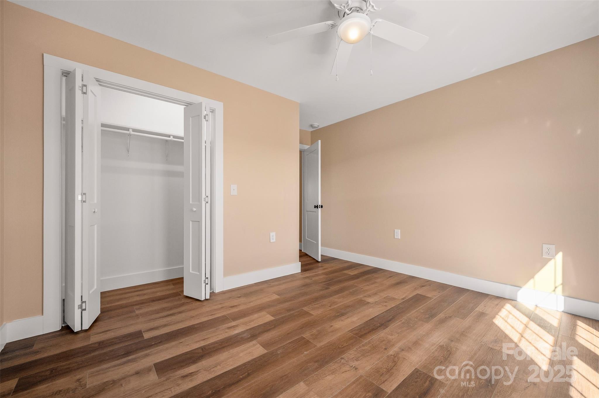 160 Central Park Circle Property Photo 22