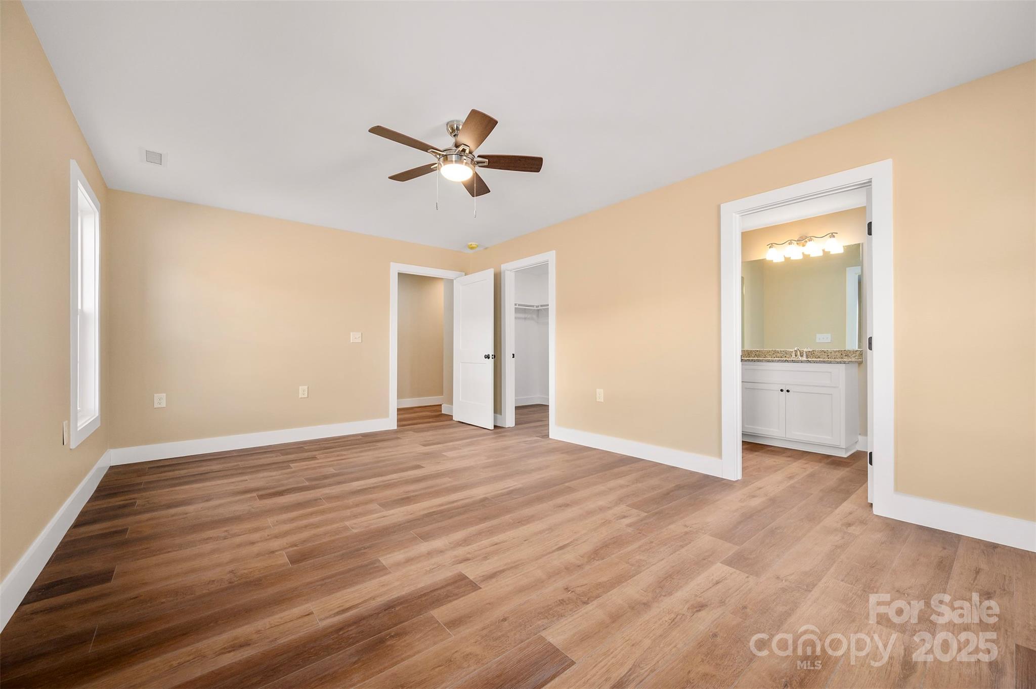 160 Central Park Circle Property Photo 28