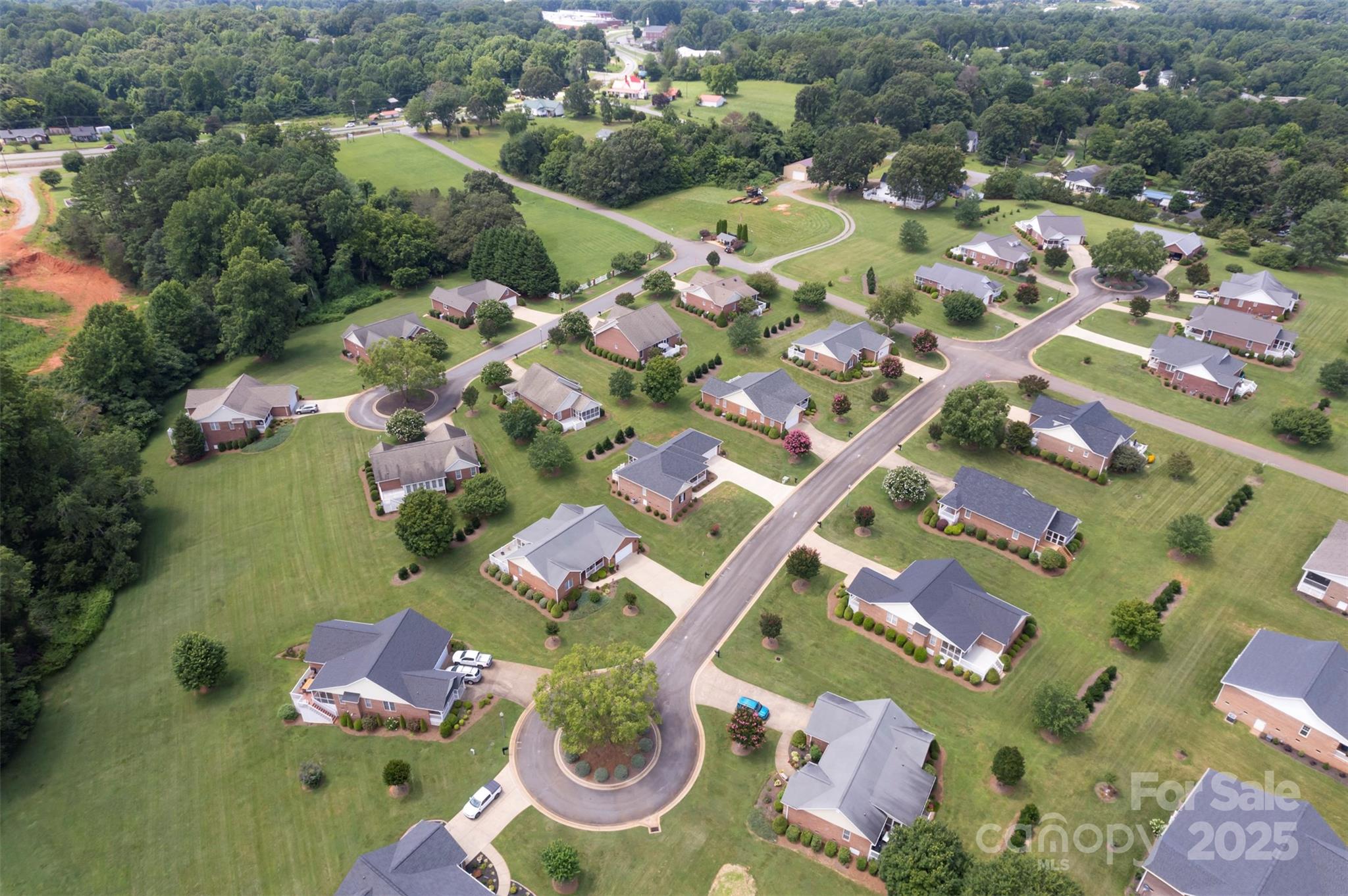 160 Central Park Circle Property Photo 38