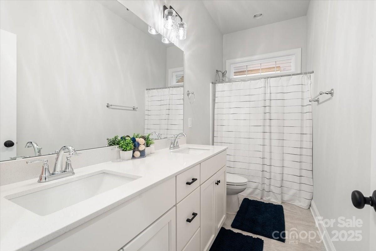 4034 Sagemont Drive Property Photo 18