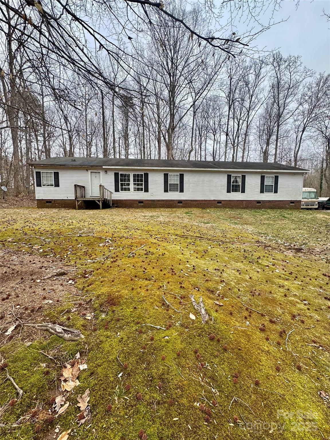 410 Johnstone Road Property Photo