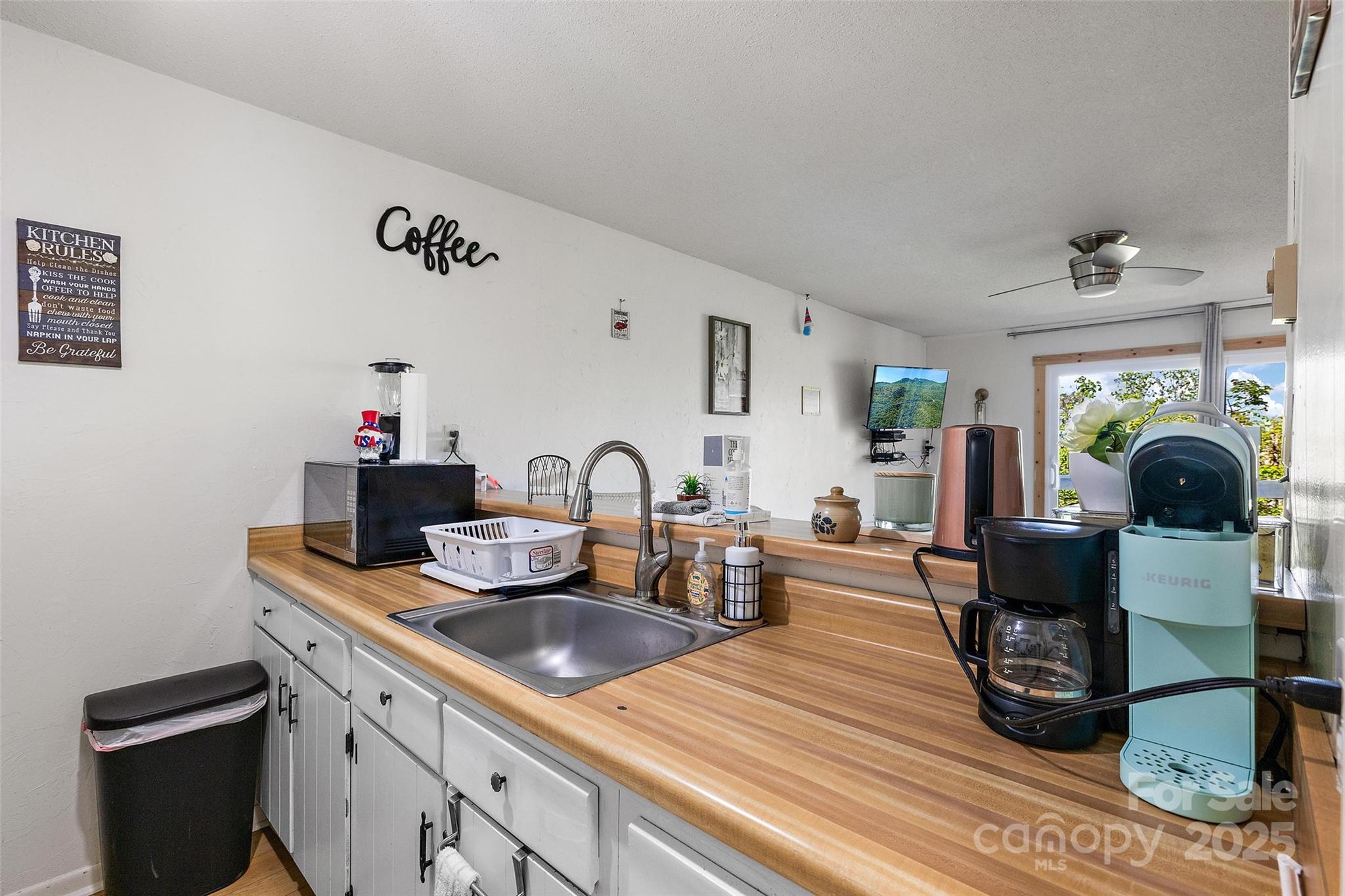 103 Upper Holiday Lane Property Photo 8