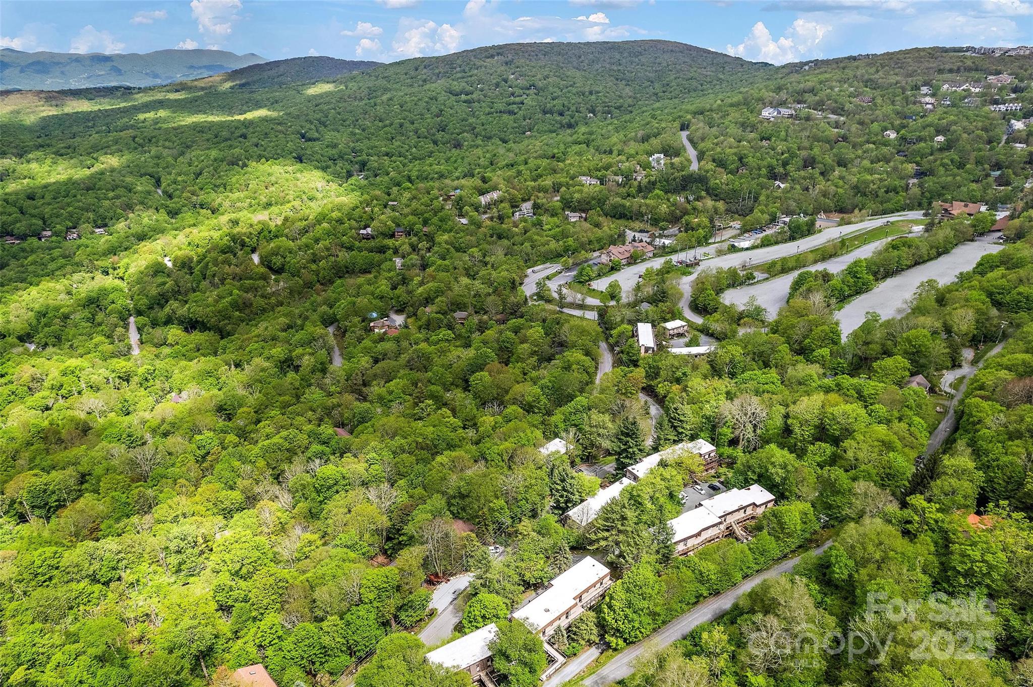 103 Upper Holiday Lane Property Photo 28