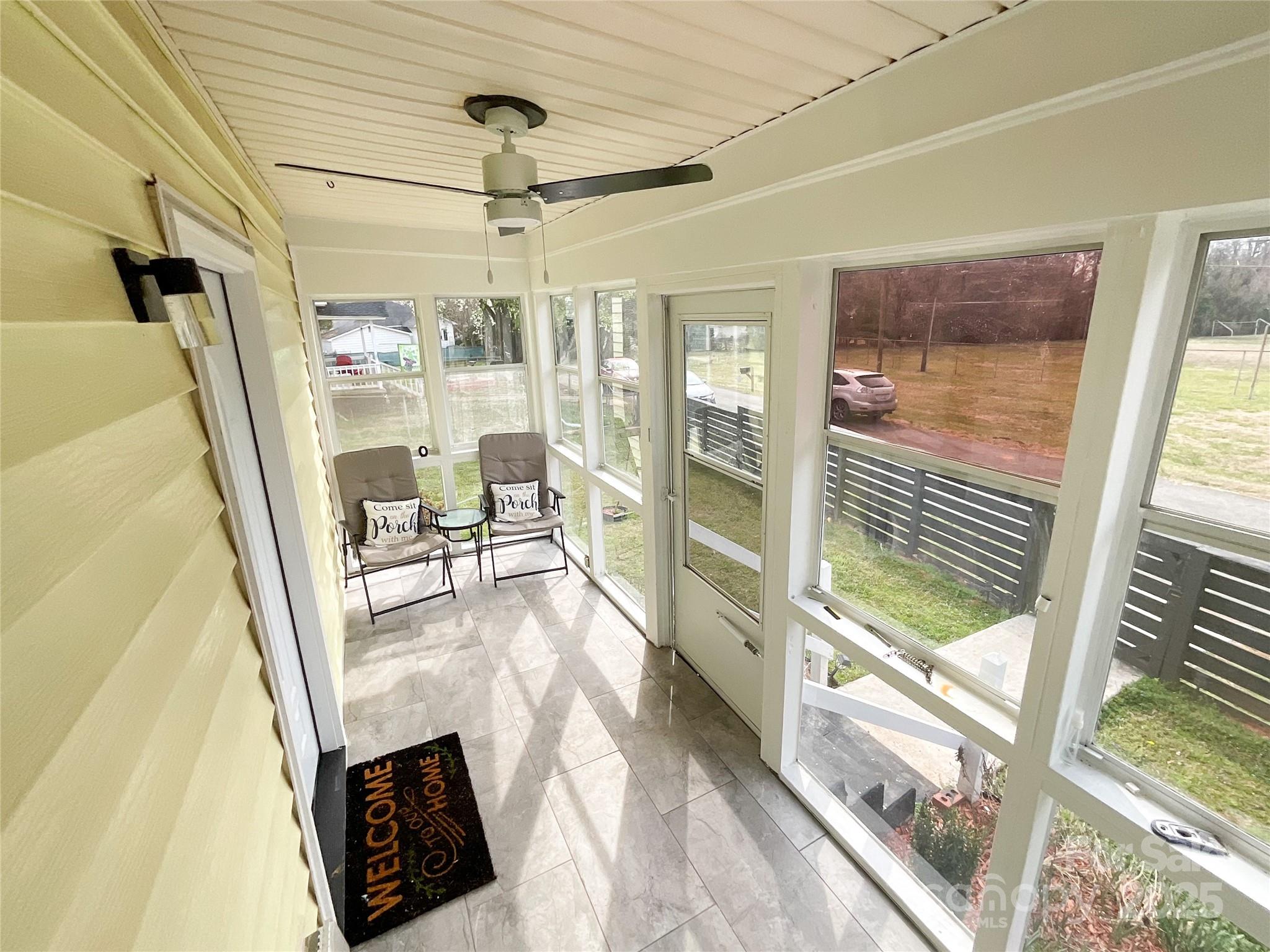 101 Loya Street Property Photo 5