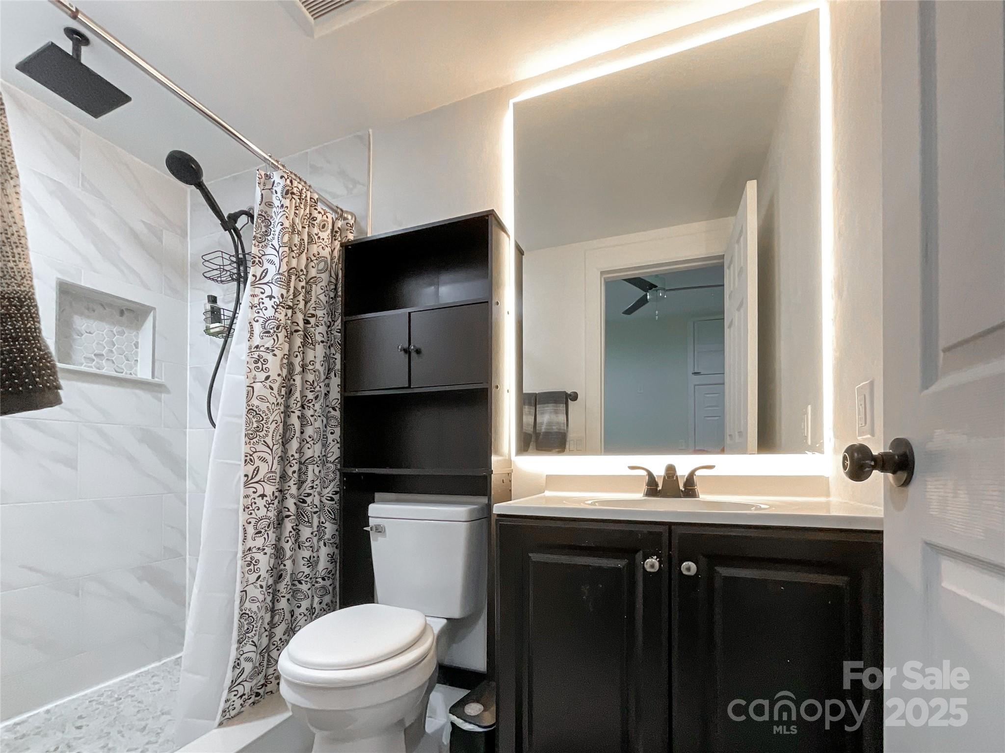 101 Loya Street Property Photo 16
