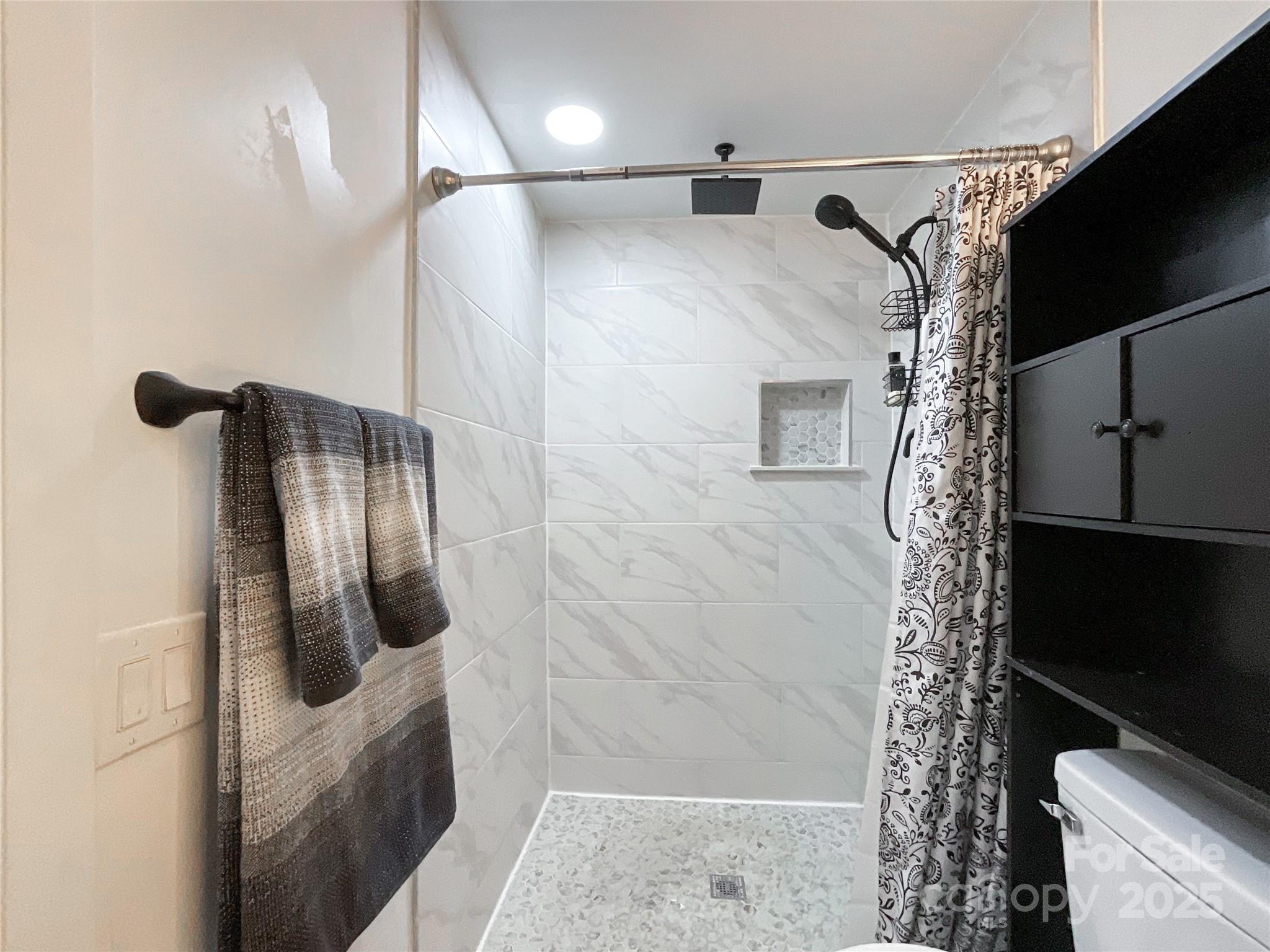 101 Loya Street Property Photo 17