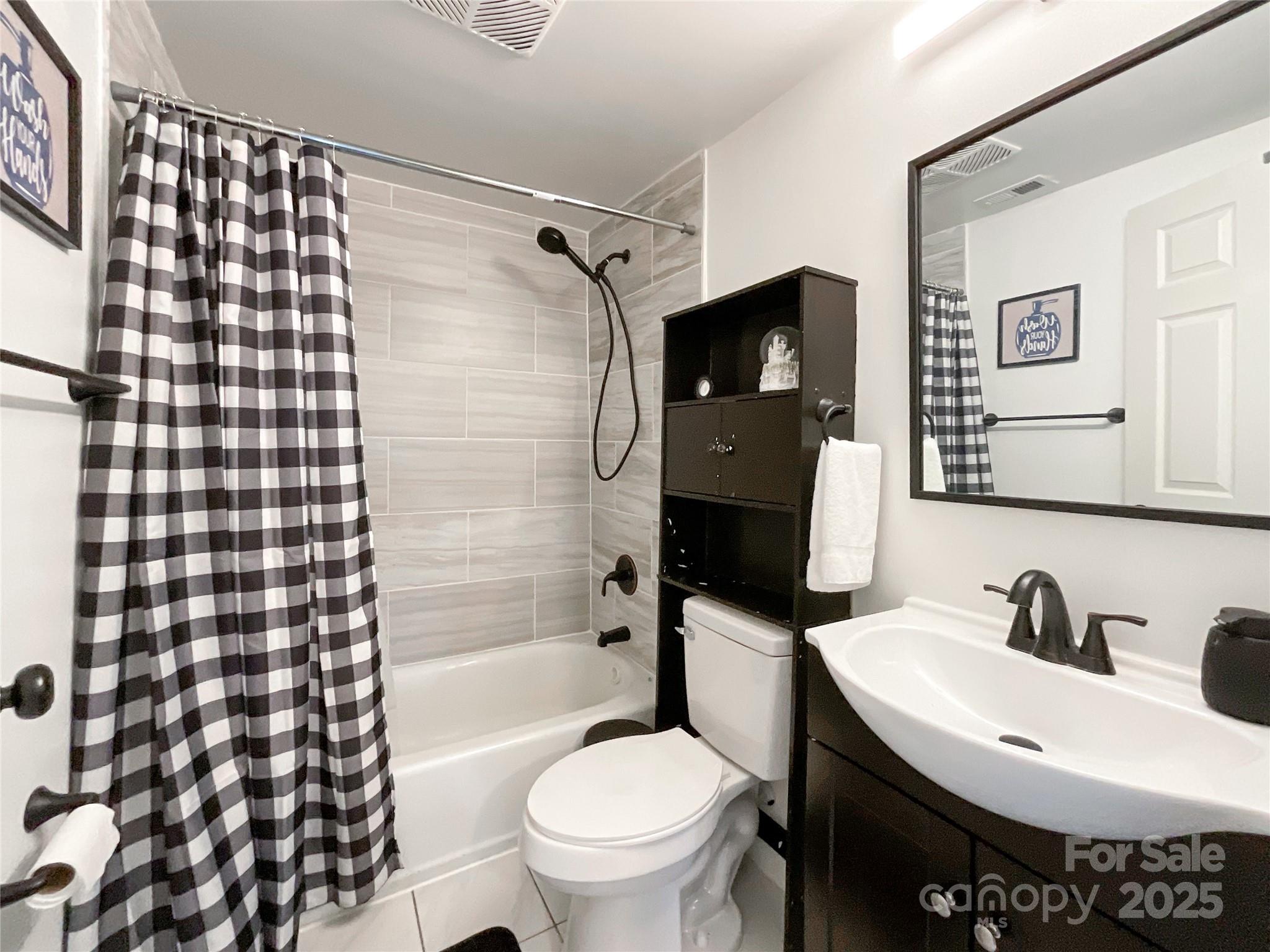 101 Loya Street Property Photo 20