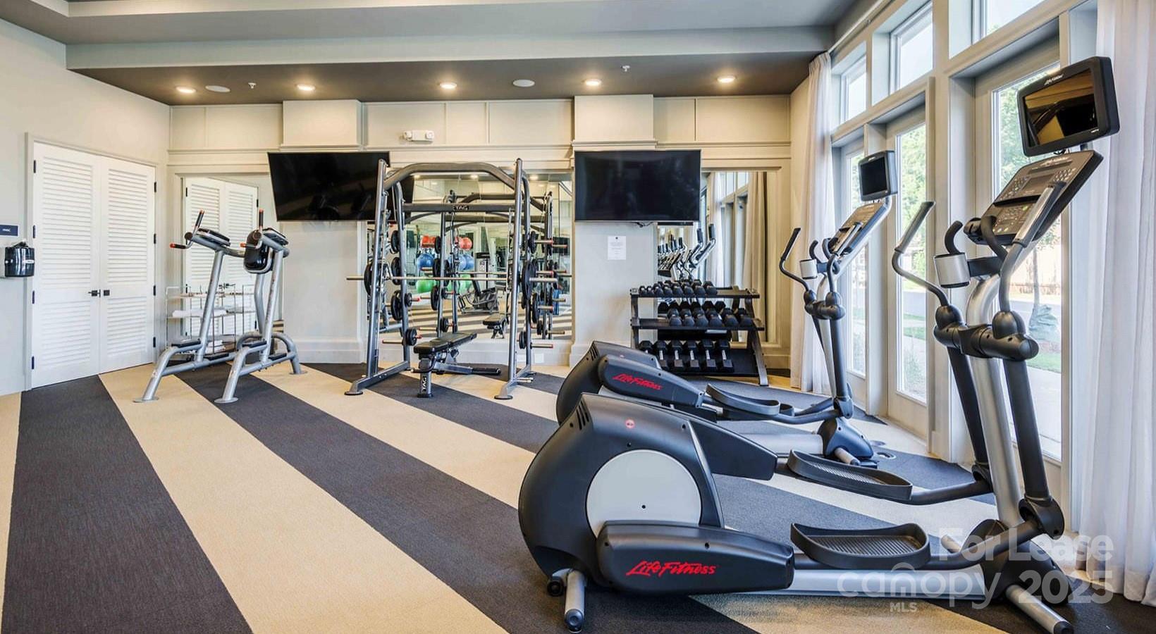 1000 Central Avenue B3 Property Photo 7