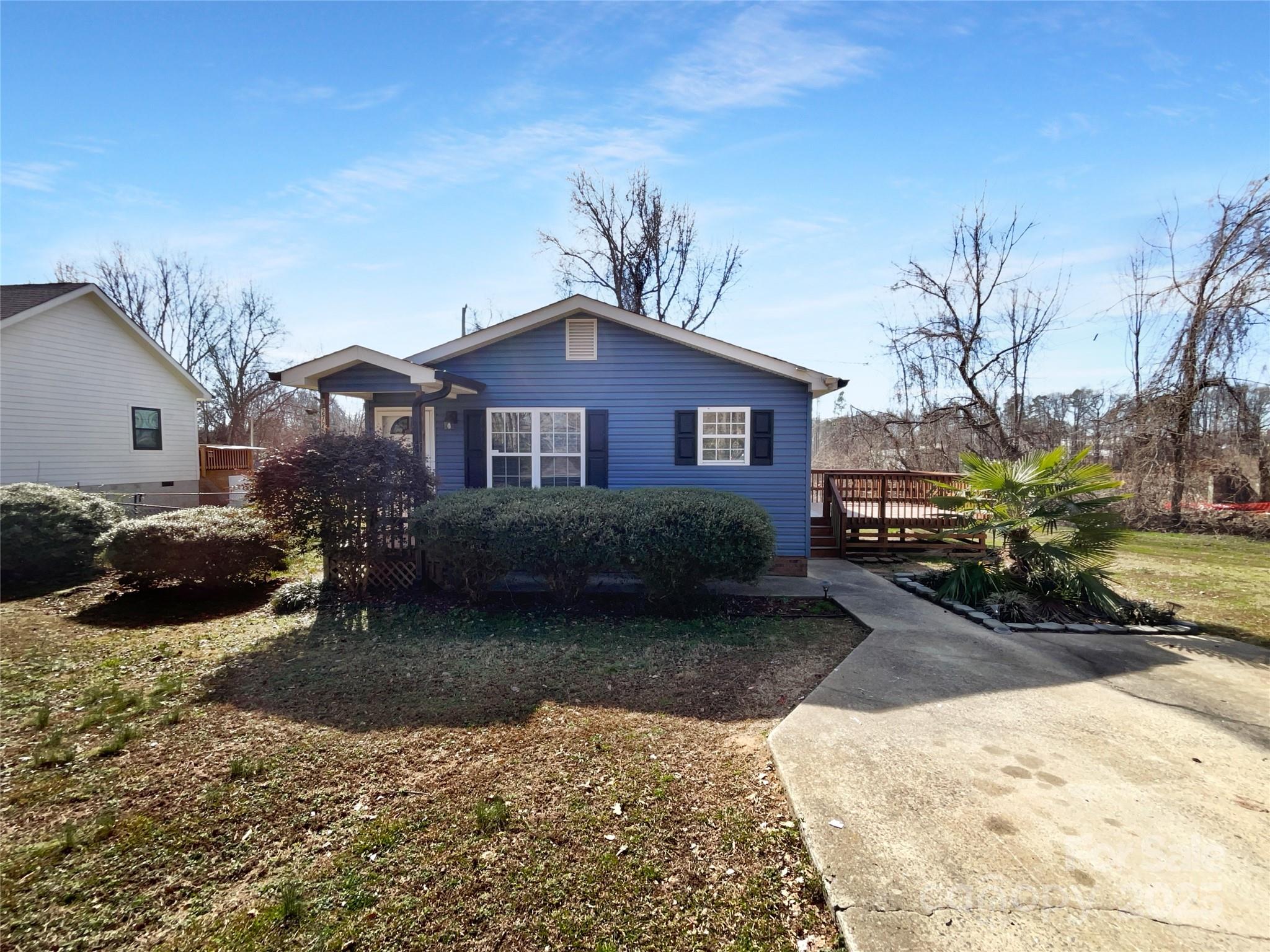 2725 Fair Oaks Drive Property Photo