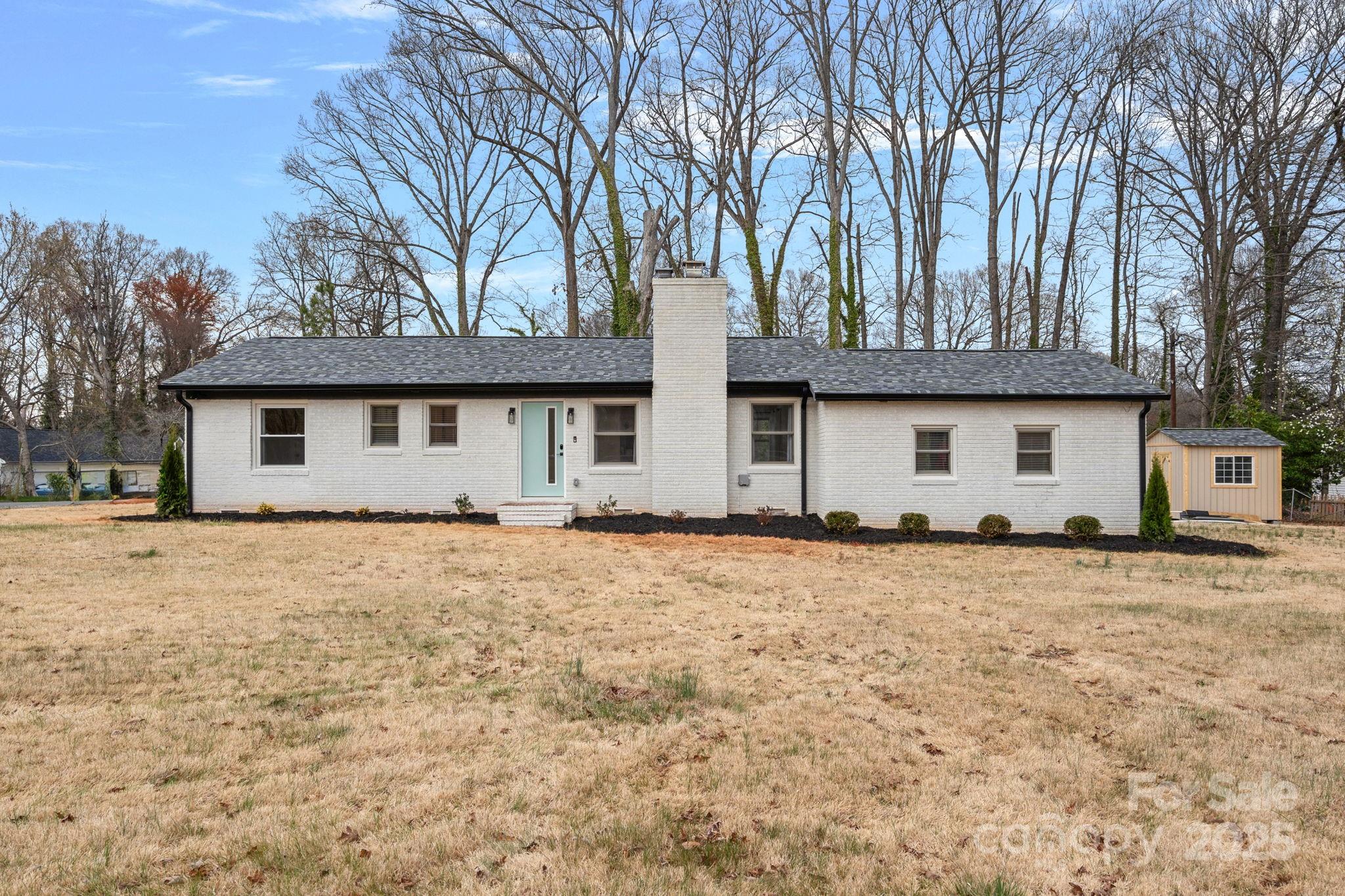 6301 Vernedale Road Property Photo