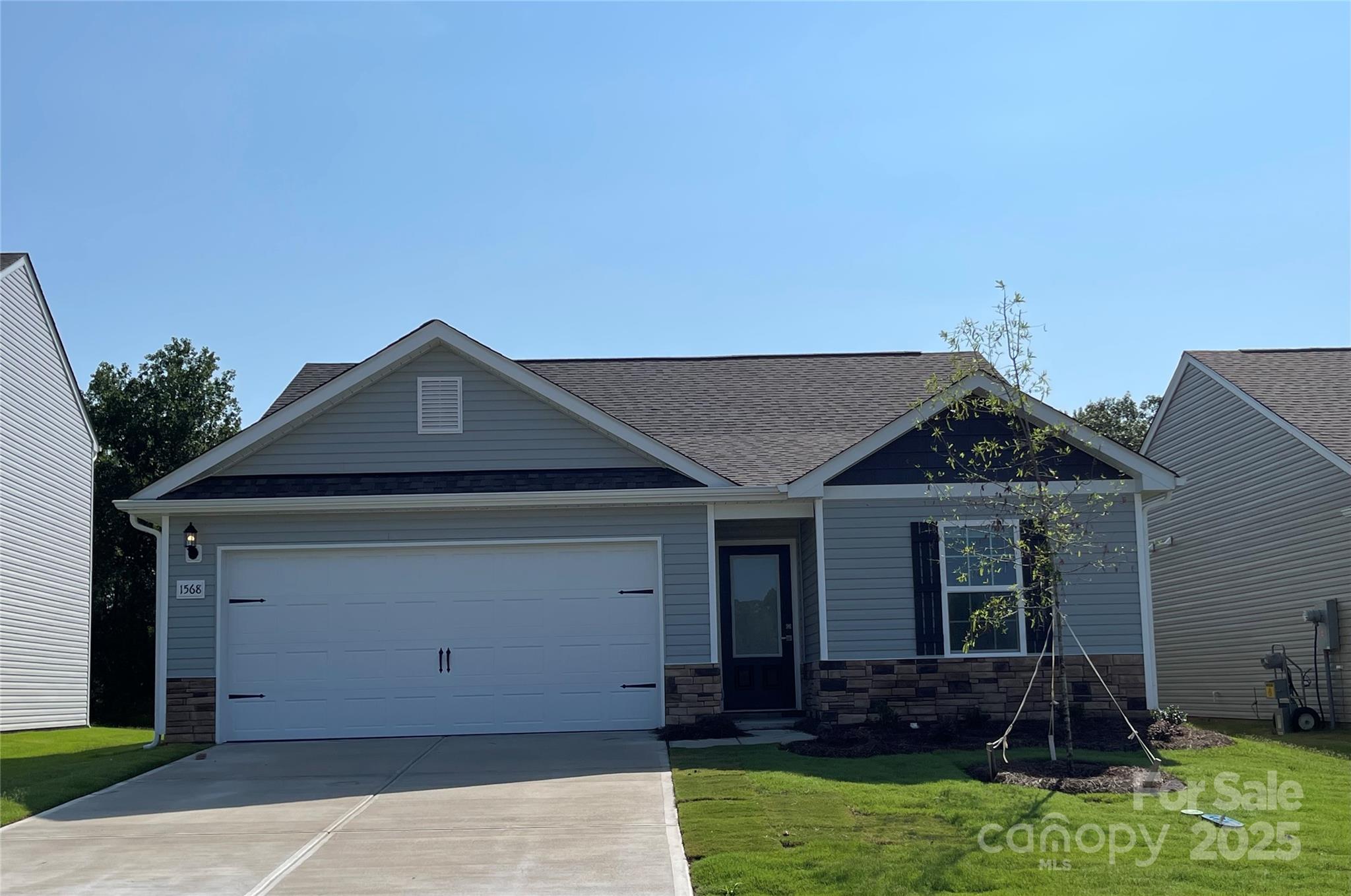 1568 Doran Terrace Property Photo