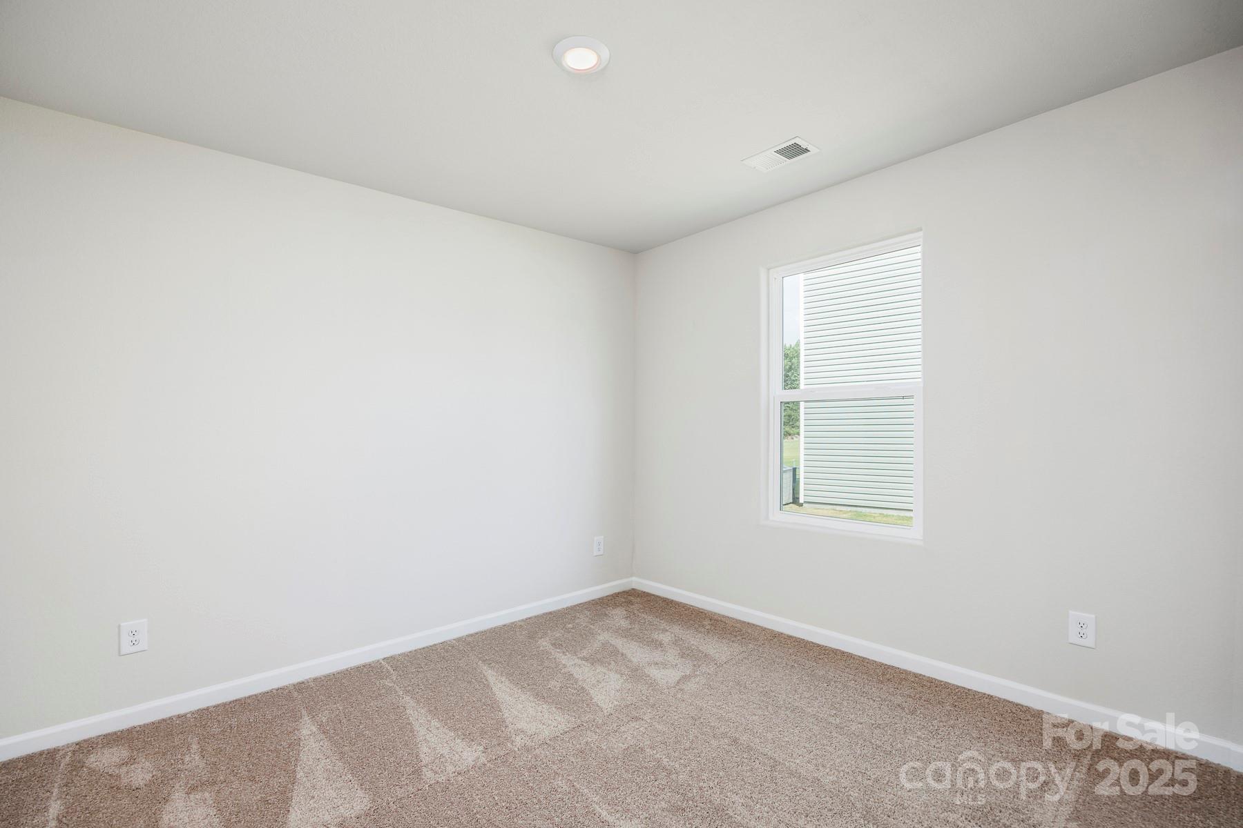 1568 Doran Terrace Property Photo 6