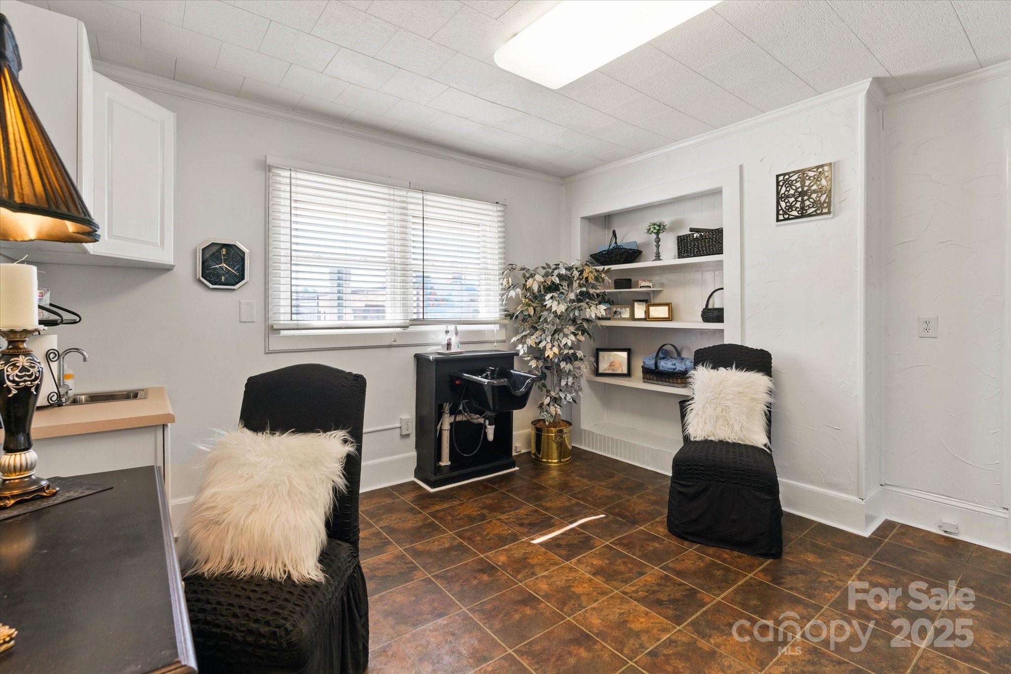 588 11th Street Property Photo 15