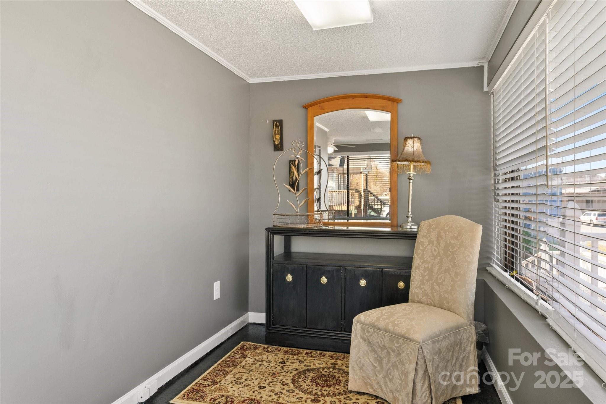 588 11th Street Property Photo 17