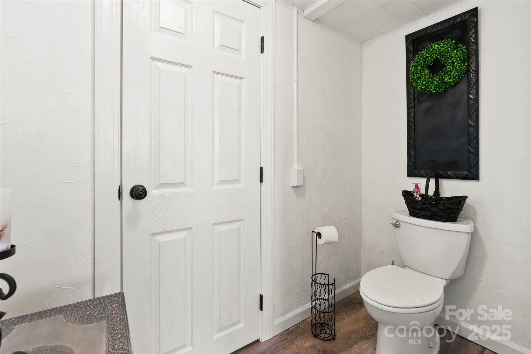 588 11th Street Property Photo 22