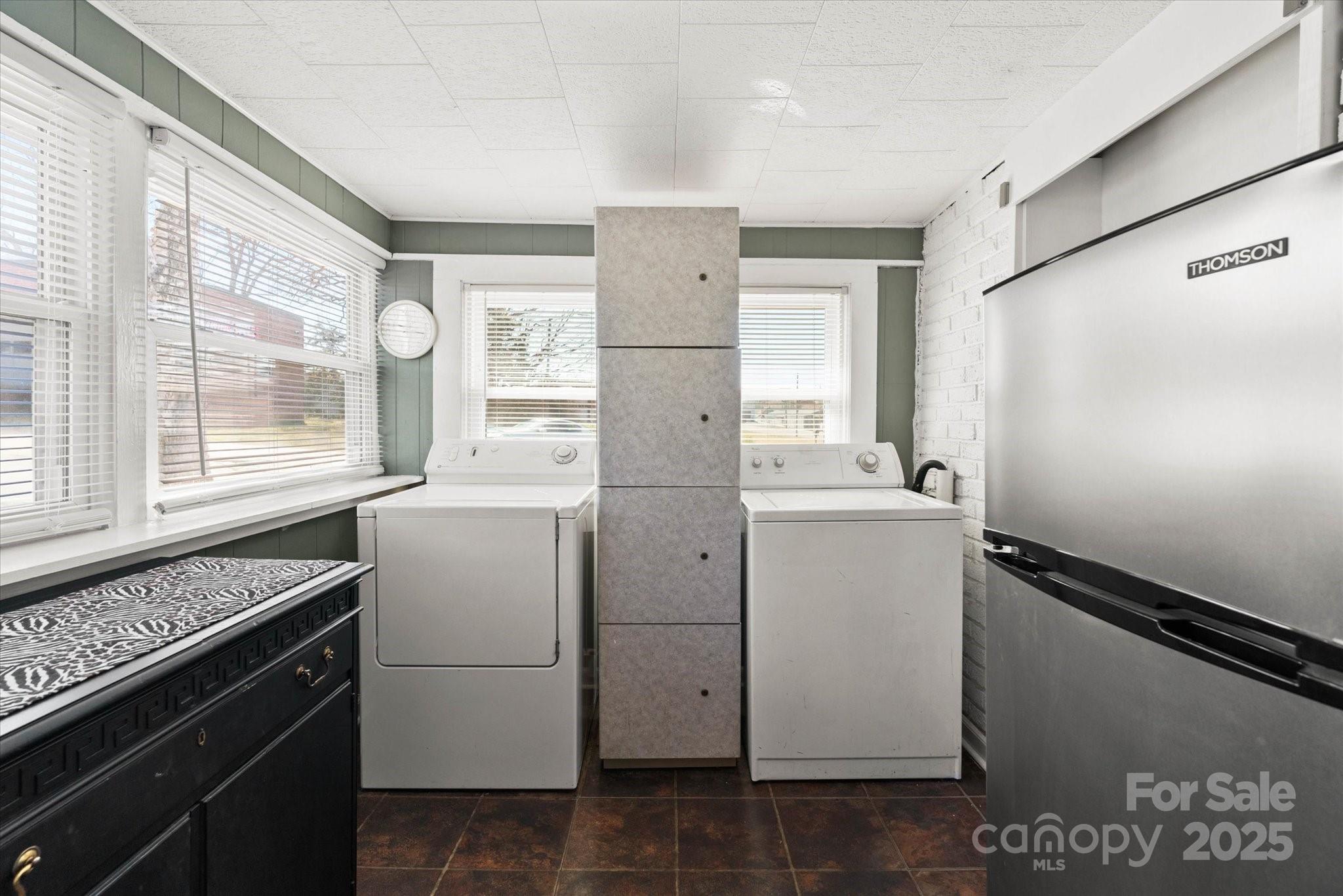 588 11th Street Property Photo 23