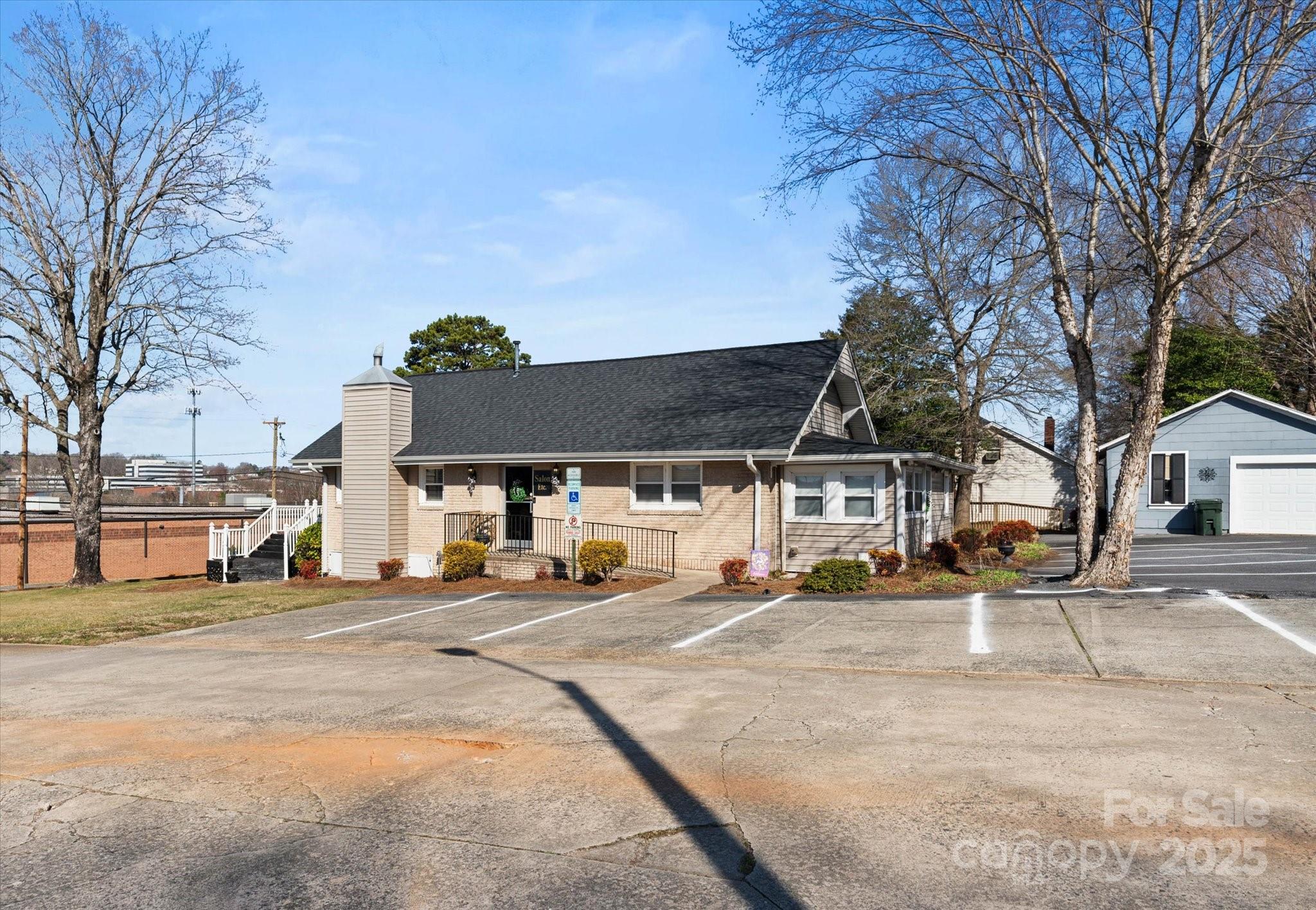588 11th Street Property Photo 28