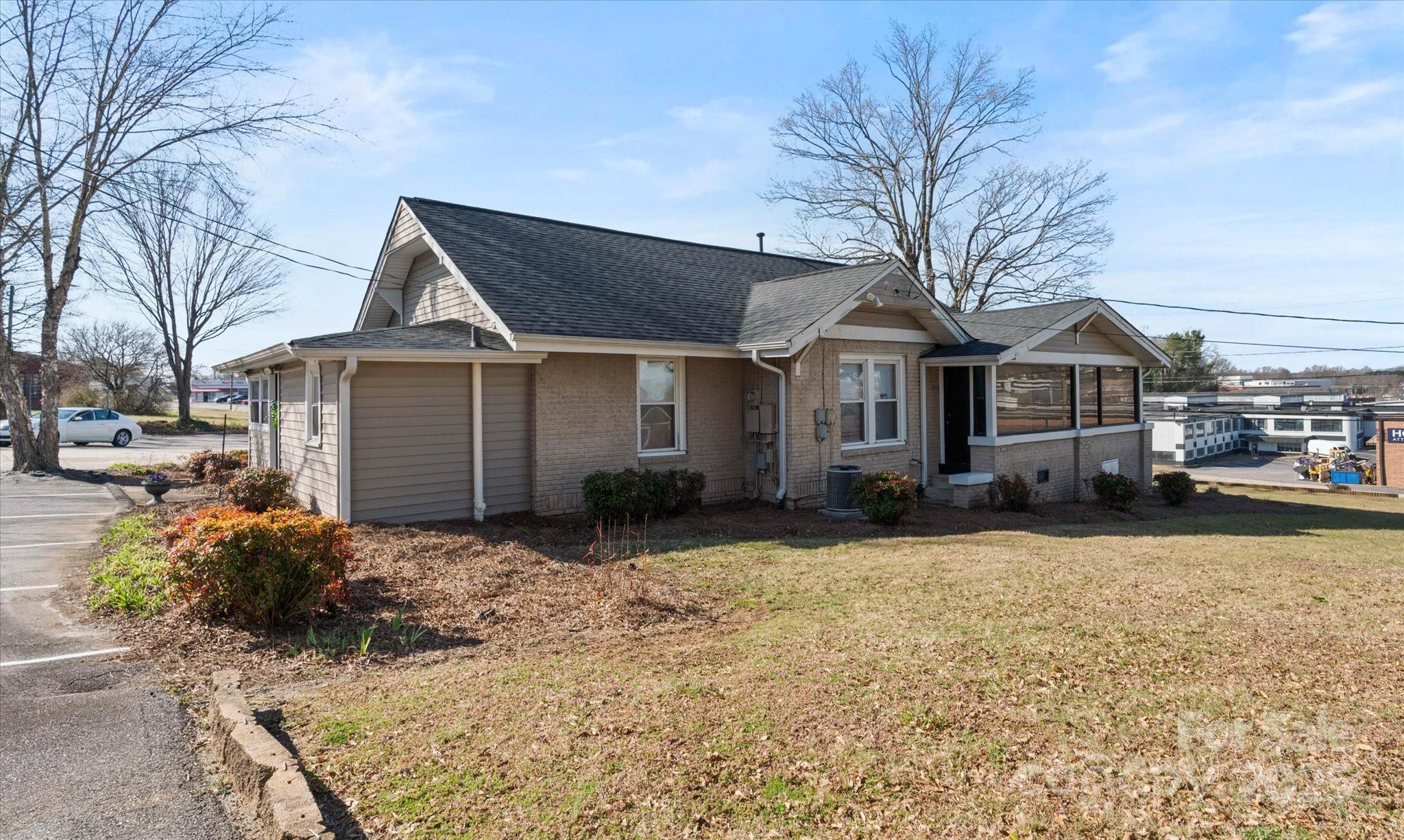 588 11th Street Property Photo 29