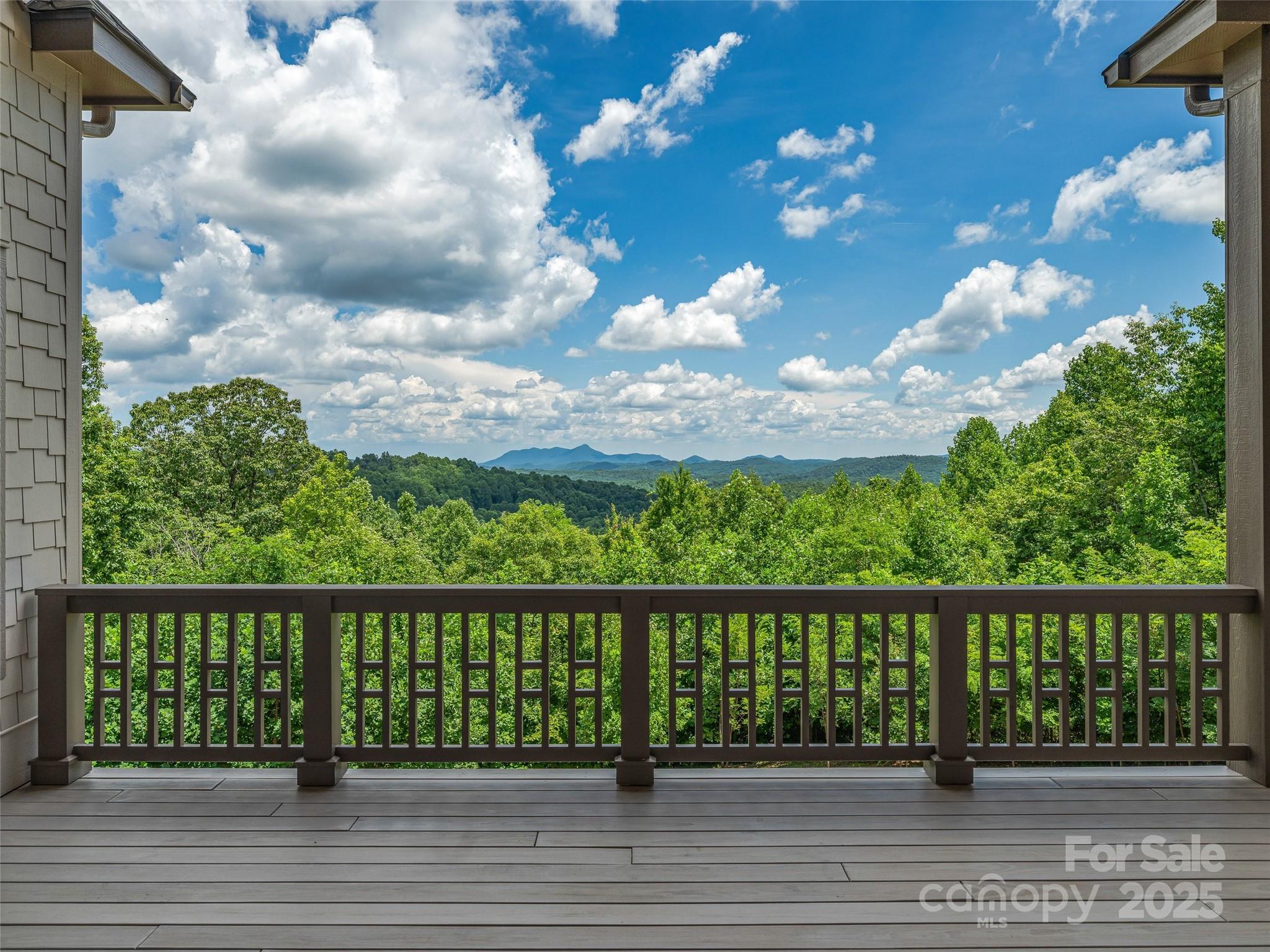 527 Falkirk Way Property Photo 13