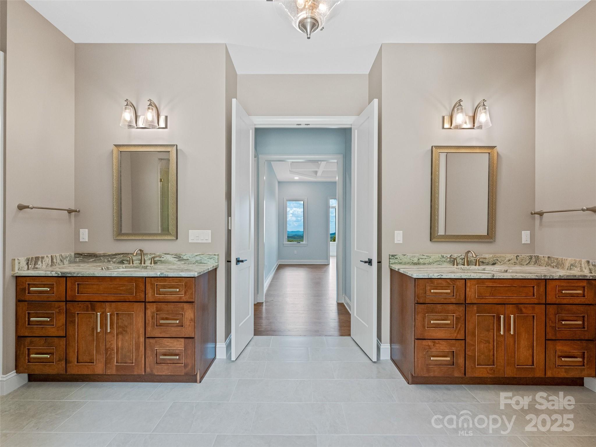 527 Falkirk Way Property Photo 24