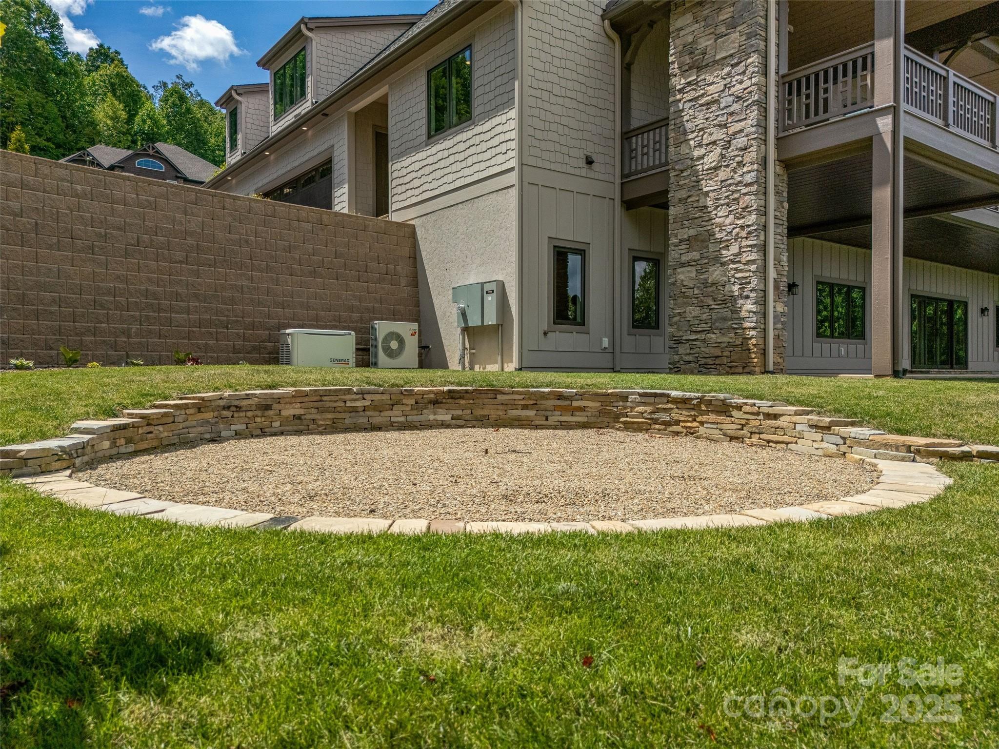 527 Falkirk Way Property Photo 40