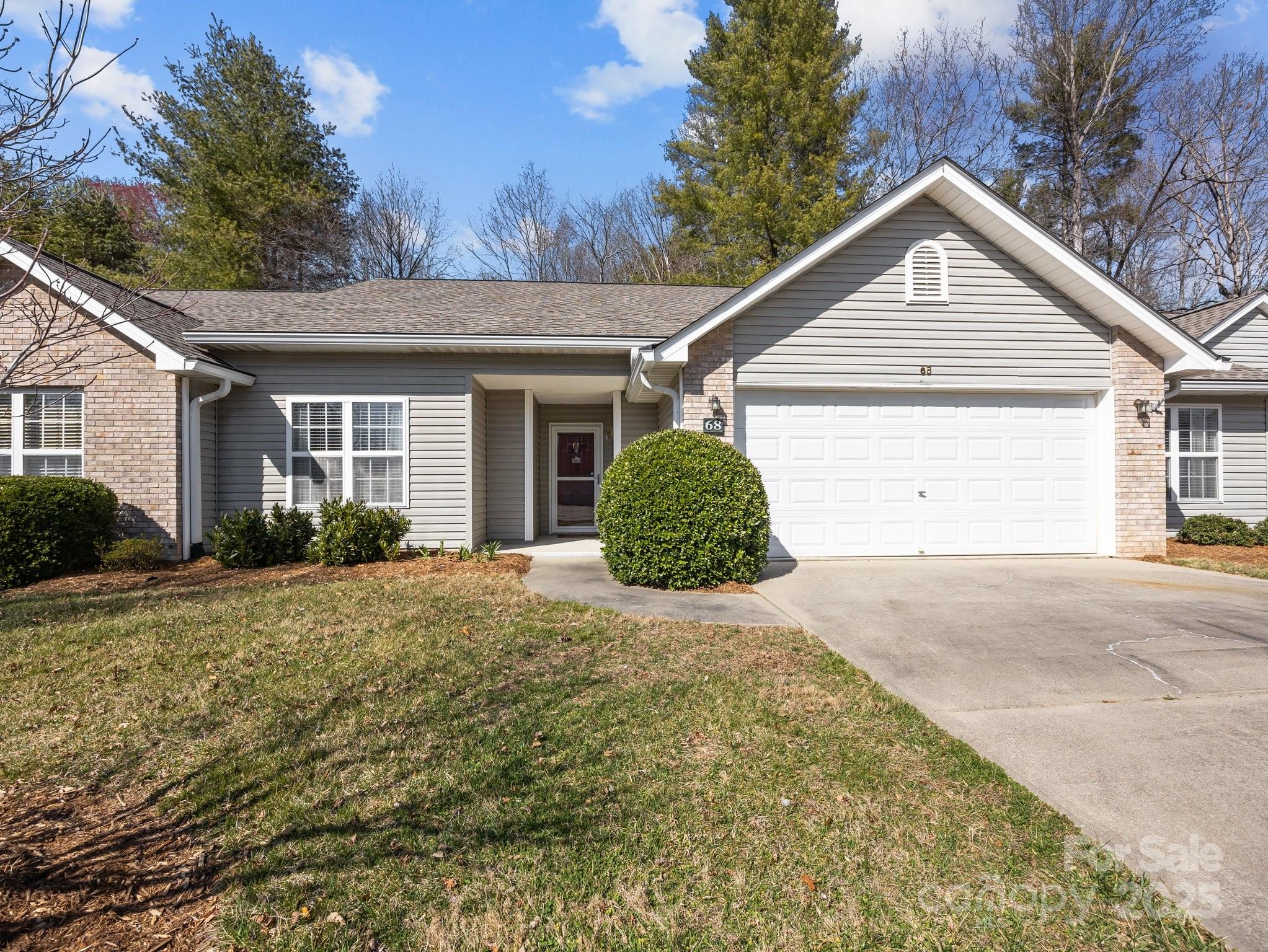 68 Wiltshire Circle Property Photo