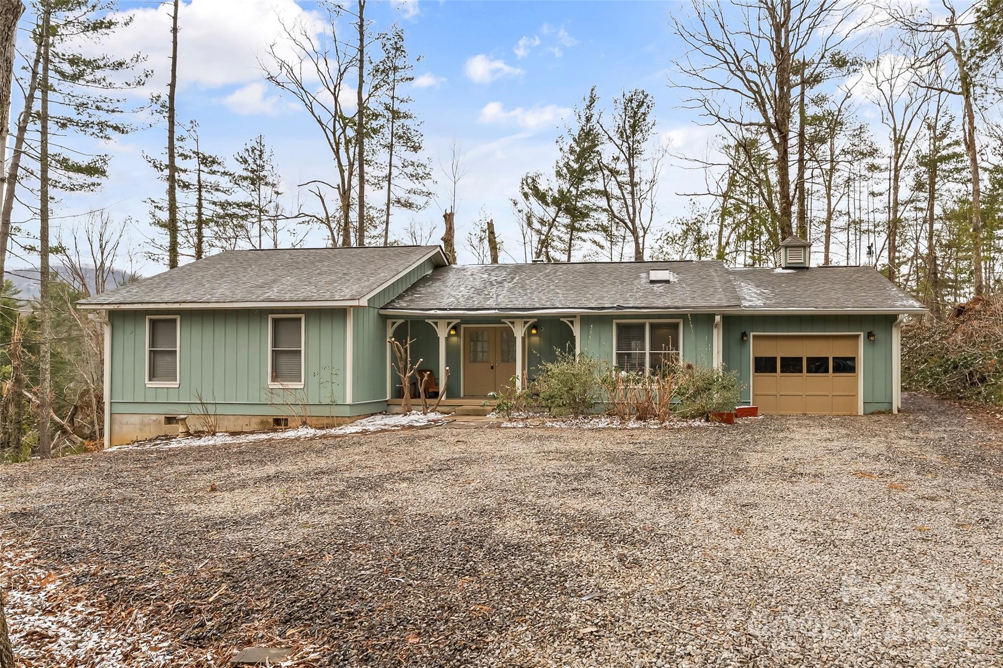 29 W Black Oak Drive Property Photo