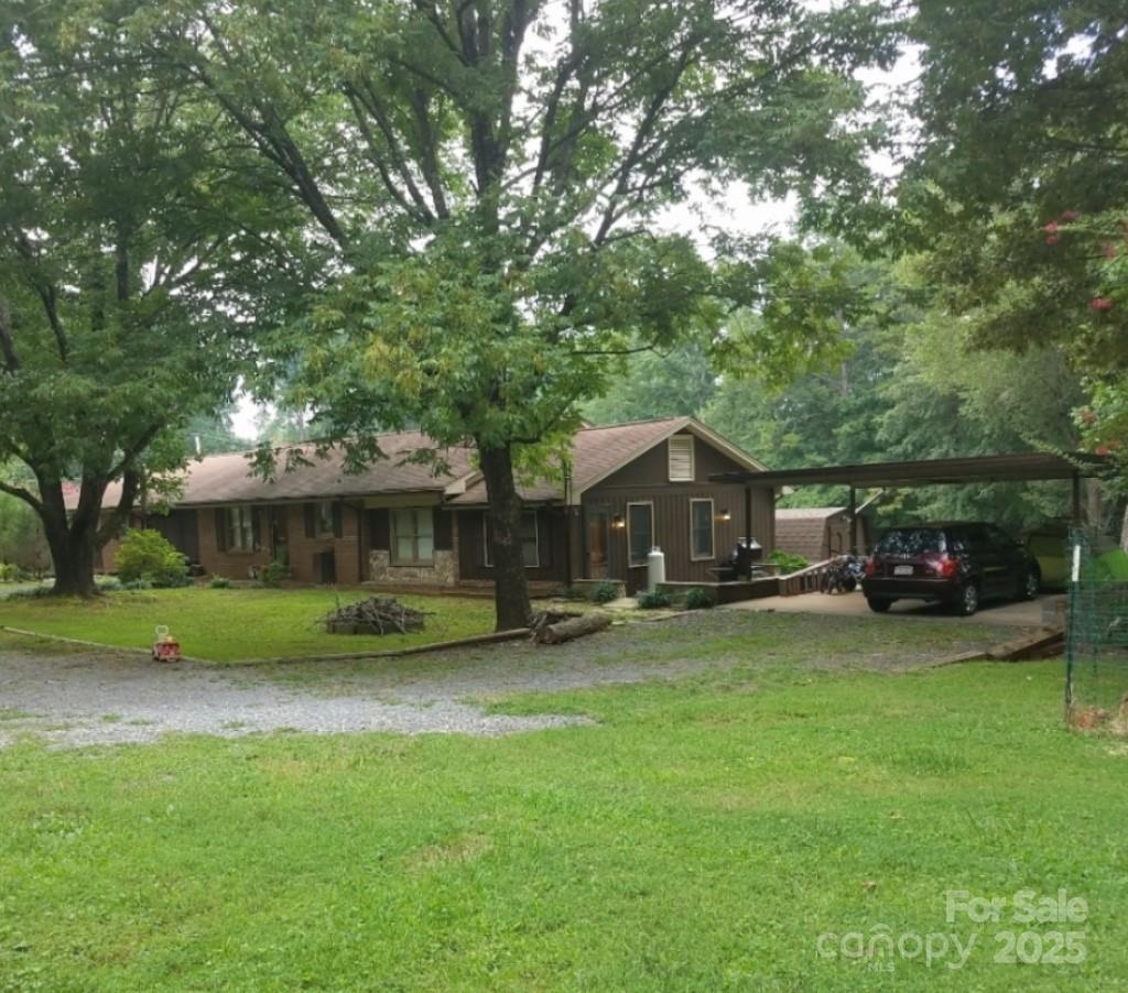 410 Yadkin Street Property Photo