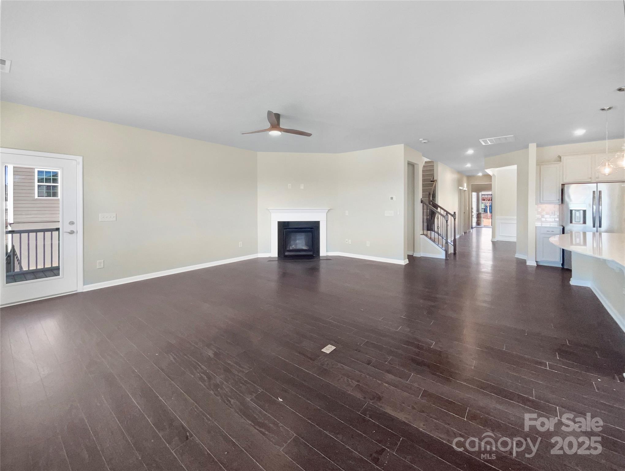 15633 Aviary Orchard Way Property Photo 3