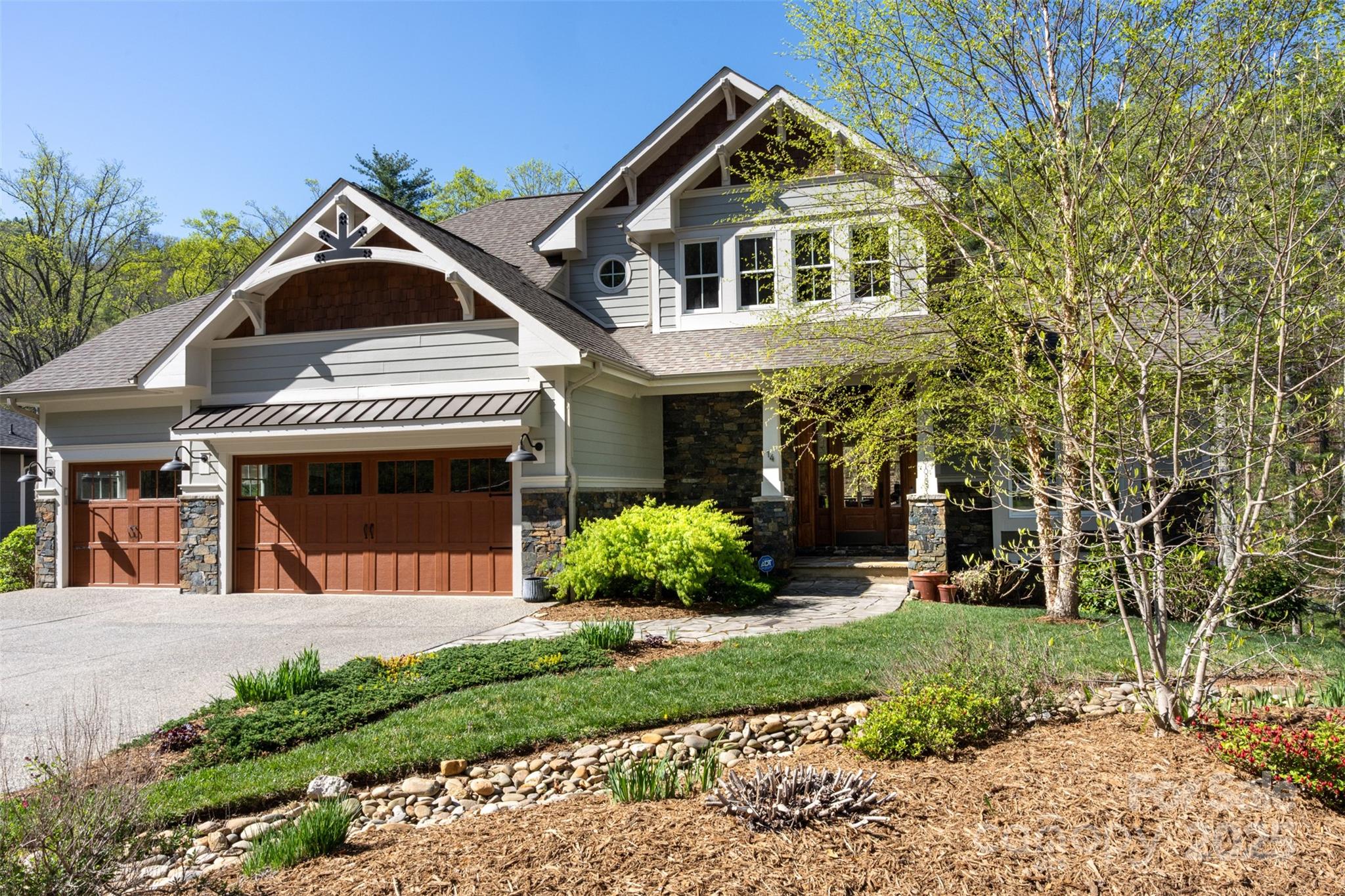 14 Twinflower Trail Property Photo 1