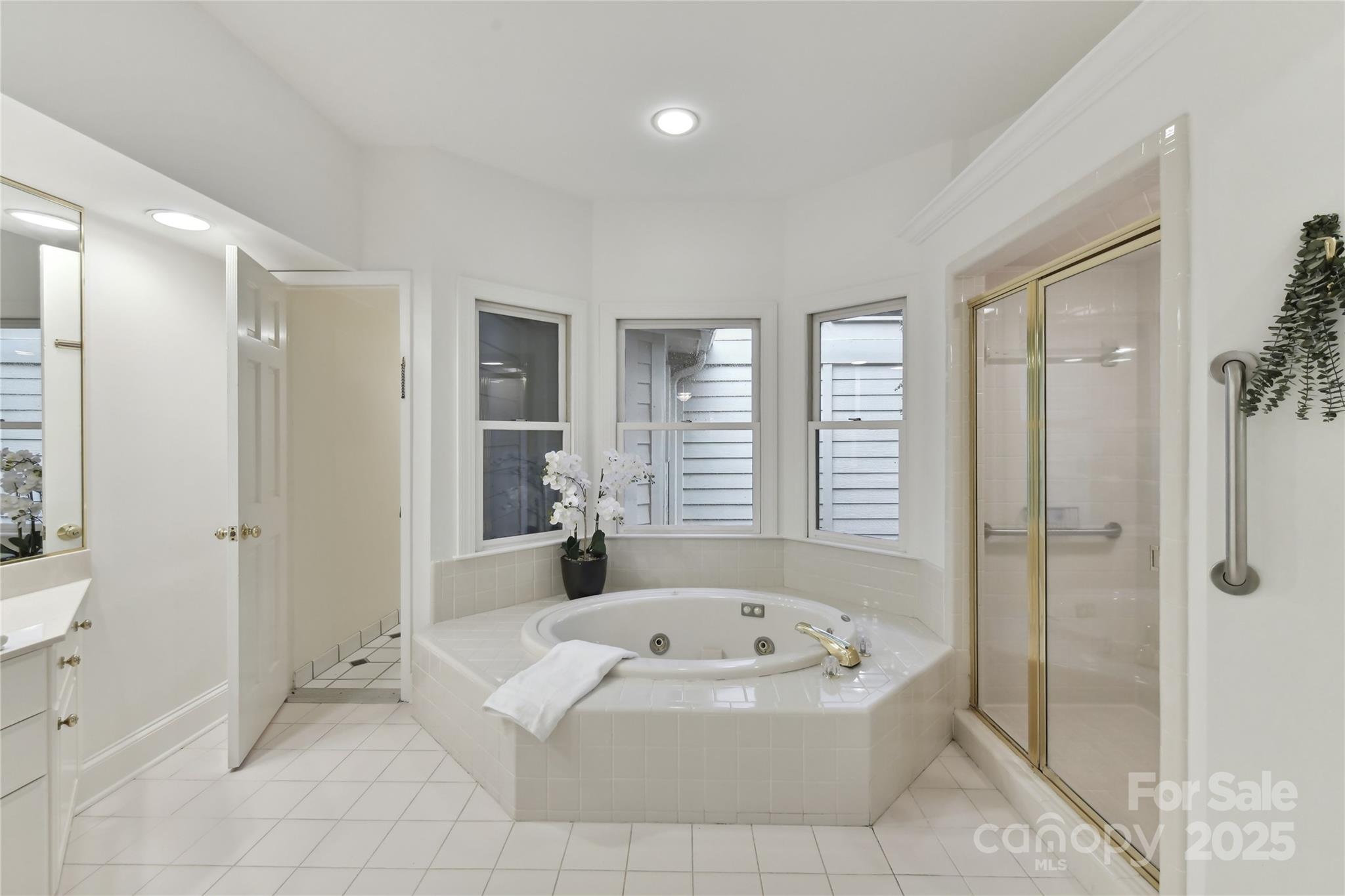 2411 Calais Place Property Photo 26