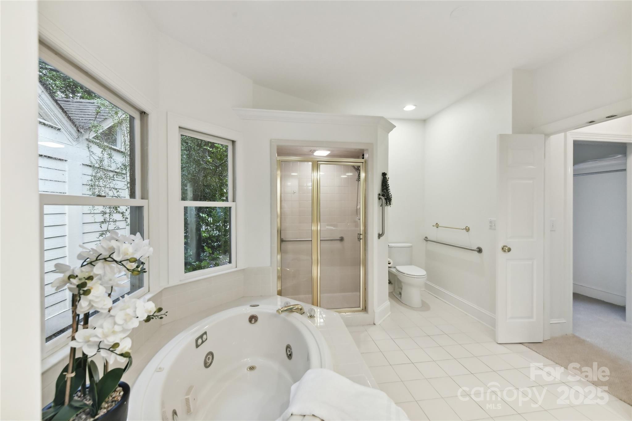 2411 Calais Place Property Photo 27