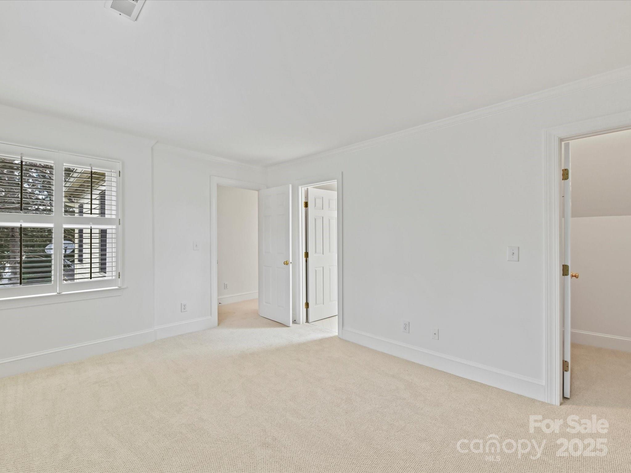 2411 Calais Place Property Photo 36
