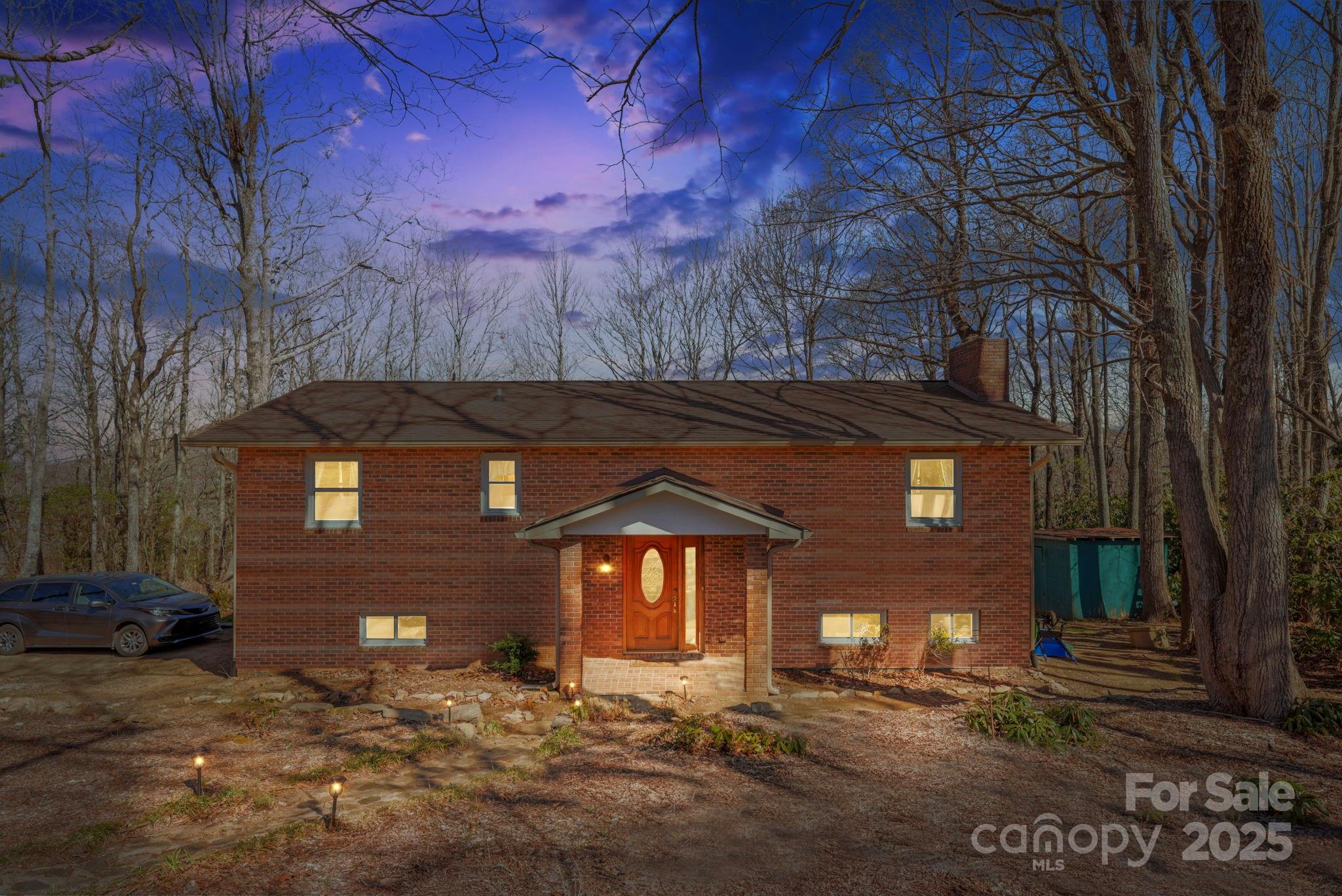 33 Milburn Lane Property Photo 1