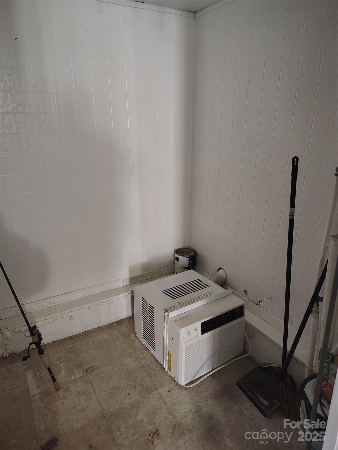 348 Grice Street Property Photo 5