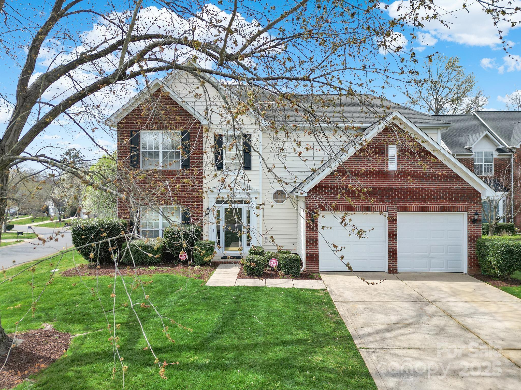 8620 Grey Squirrel Court Property Photo