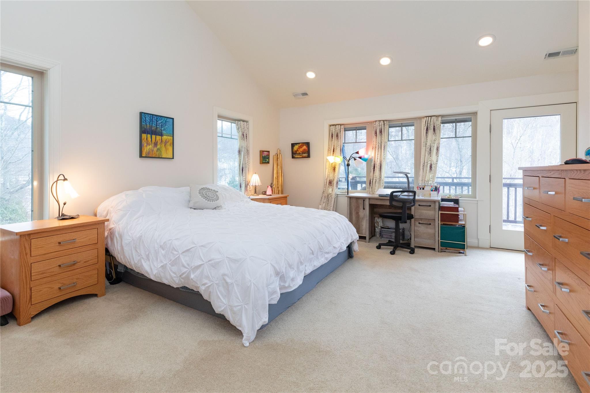 20 Lila Lane B Property Photo 10