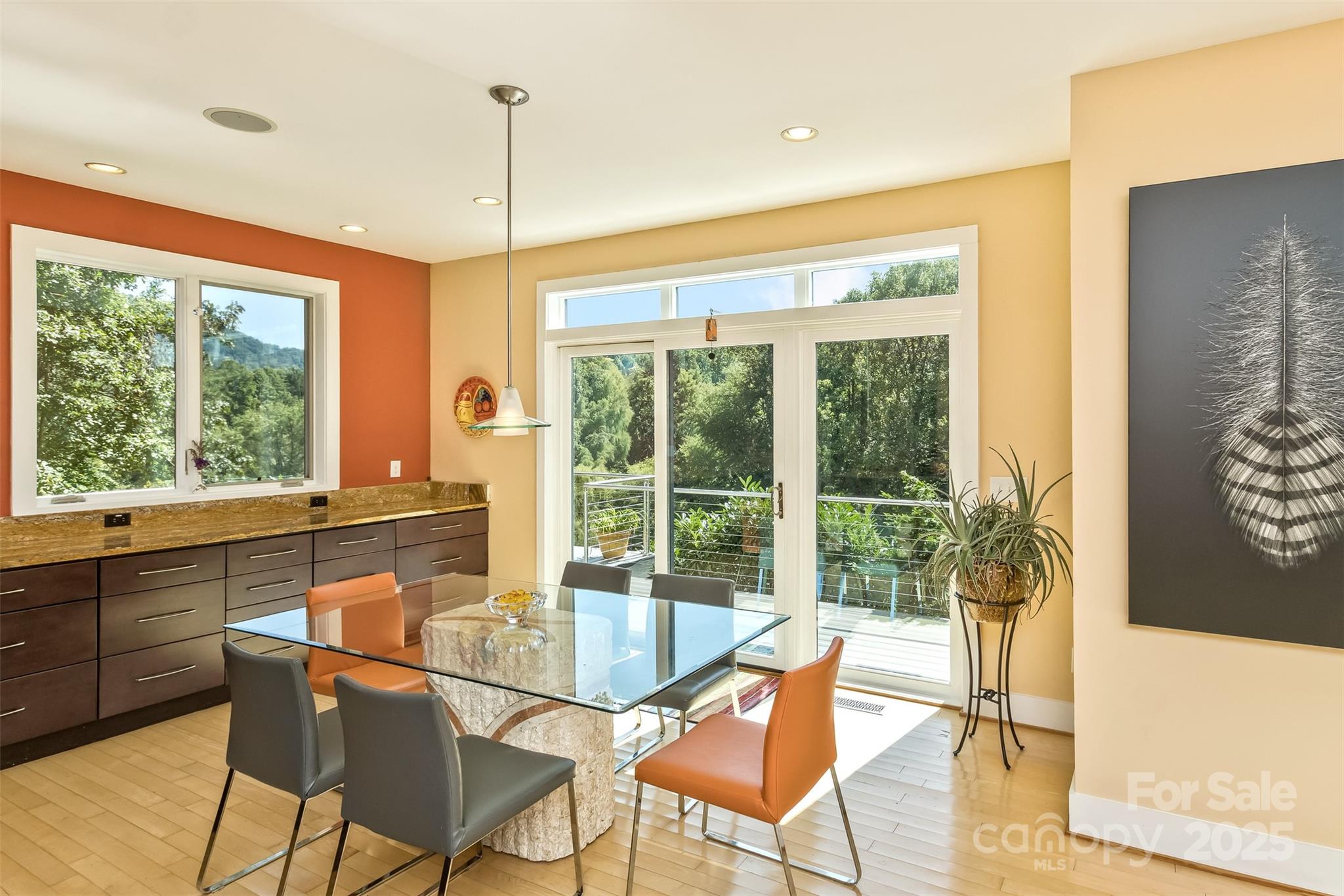 404 Amanda Drive Property Photo 11