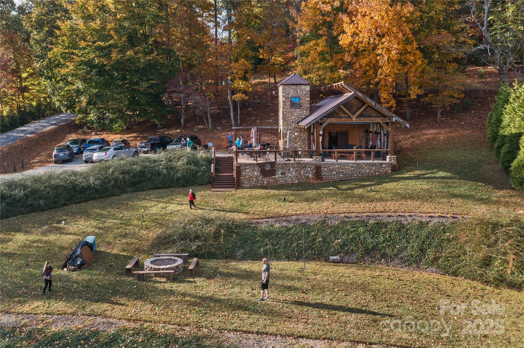 404 Amanda Drive Property Photo 41