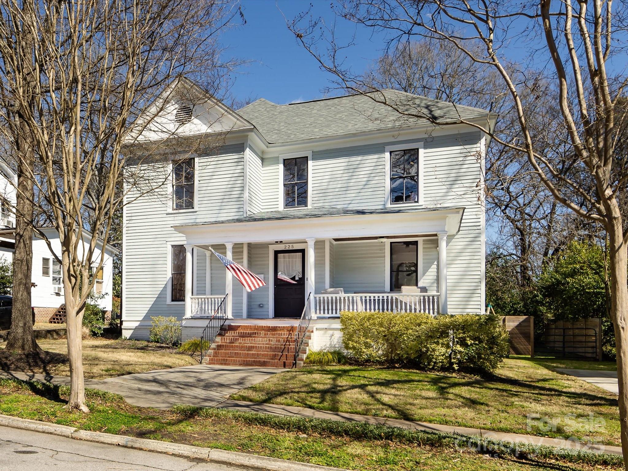 225 Marion Street Property Photo