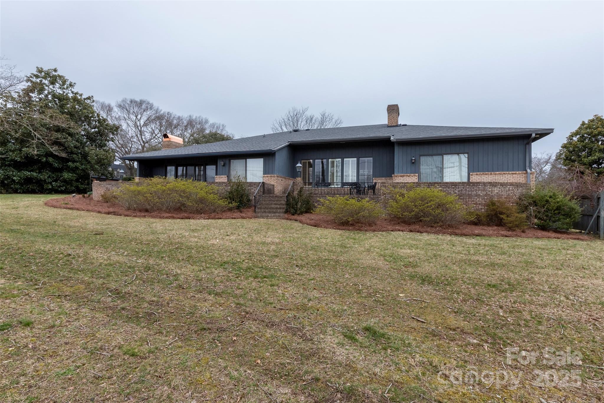 404 Downing Drive Property Photo