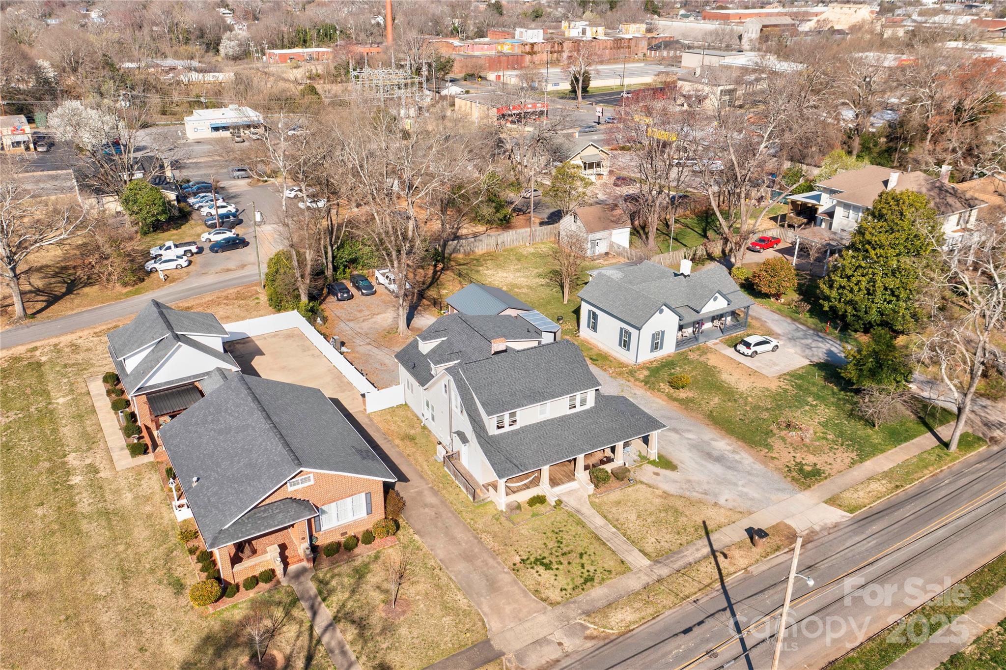 624 S Washington Street Property Photo