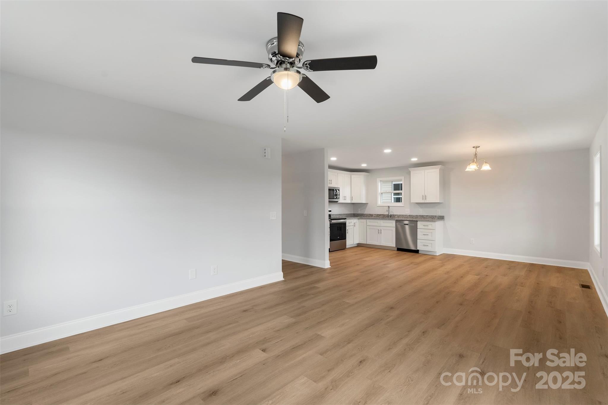 423 N Caldwell Street 2 Property Photo 11