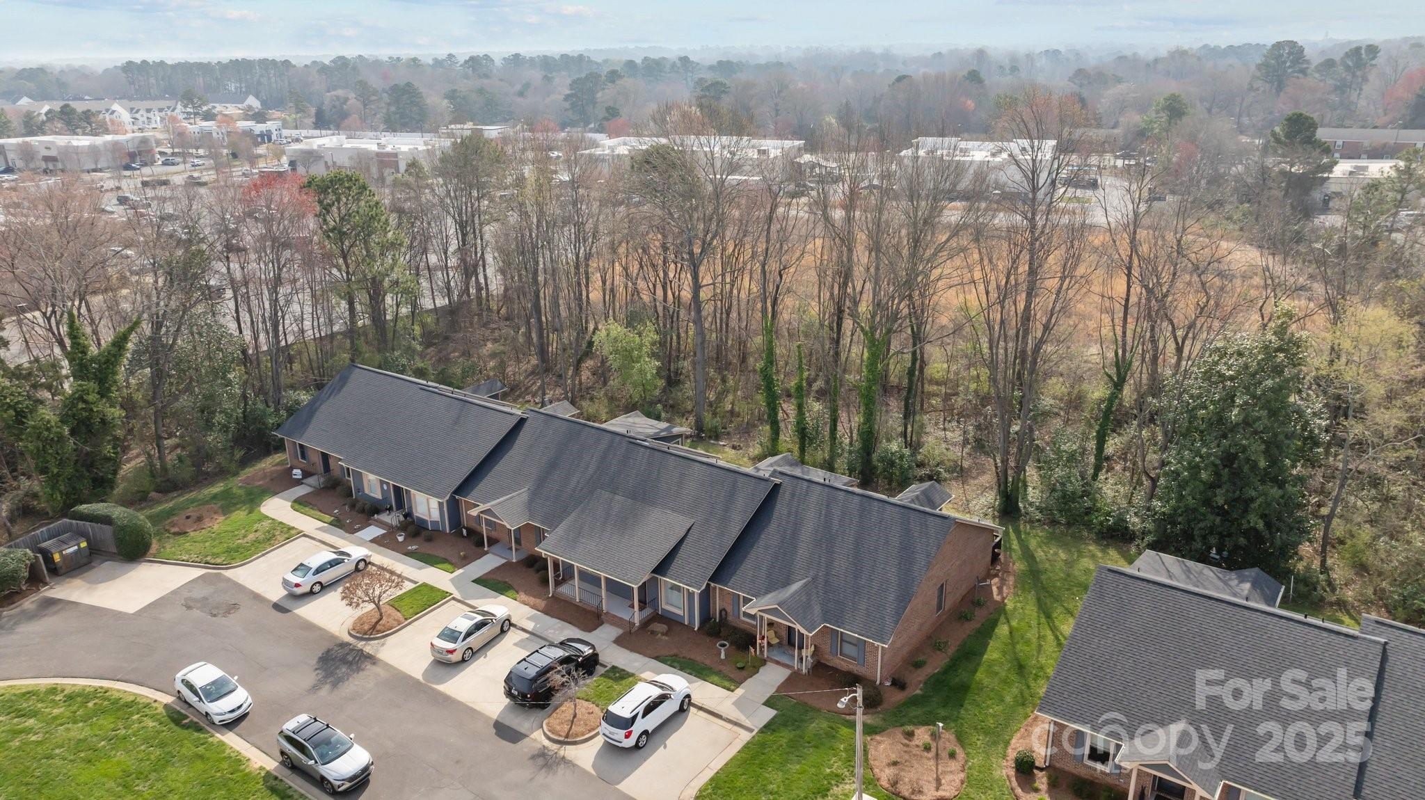 234 Pointe Circle Property Photo 7