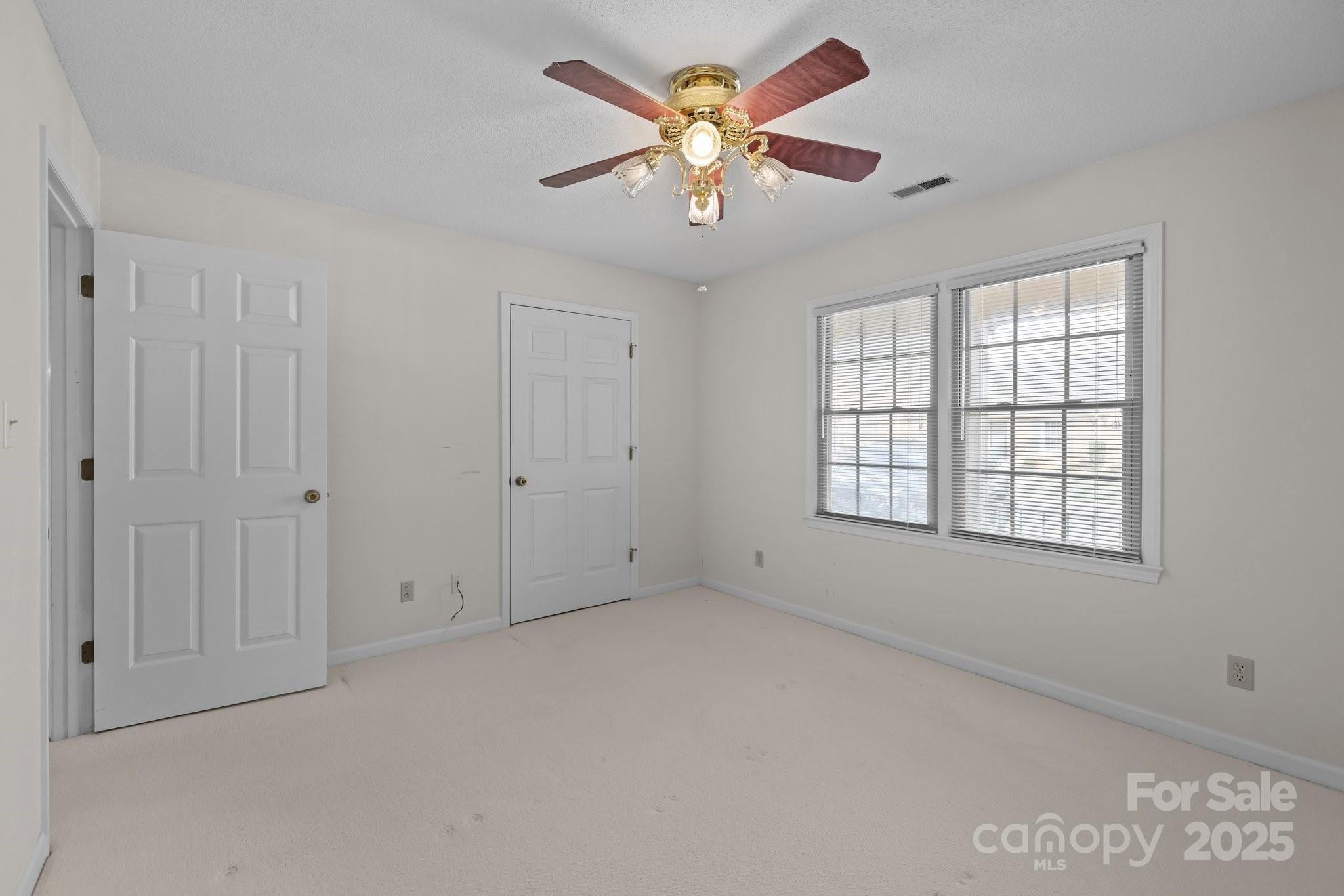 234 Pointe Circle Property Photo 10