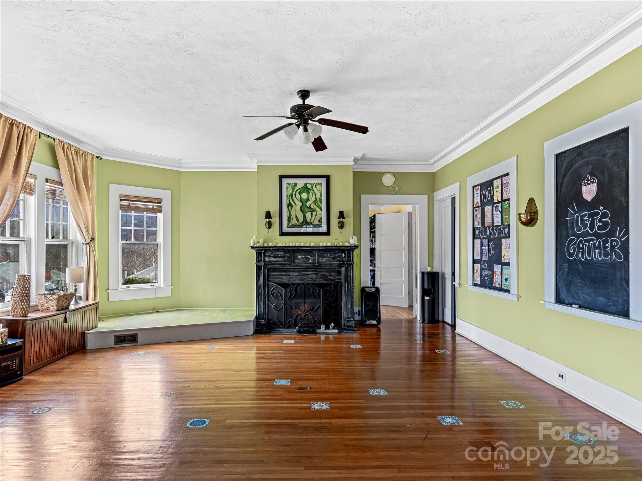 274 S Main Street Property Photo 13