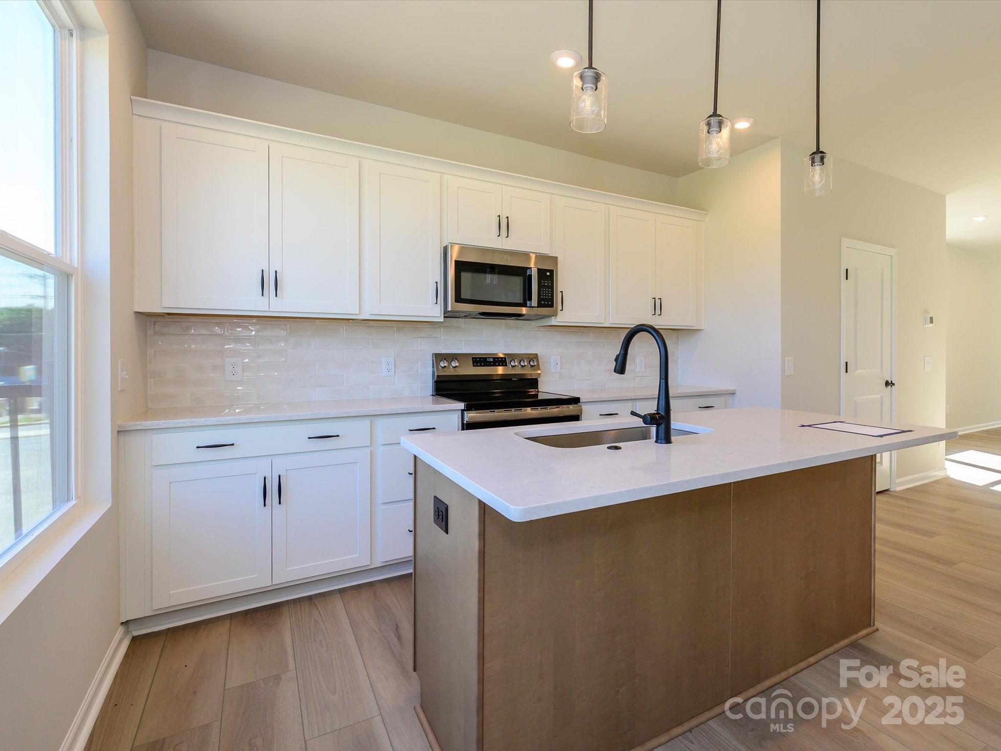 5711 Castlerea Drive Property Photo 1