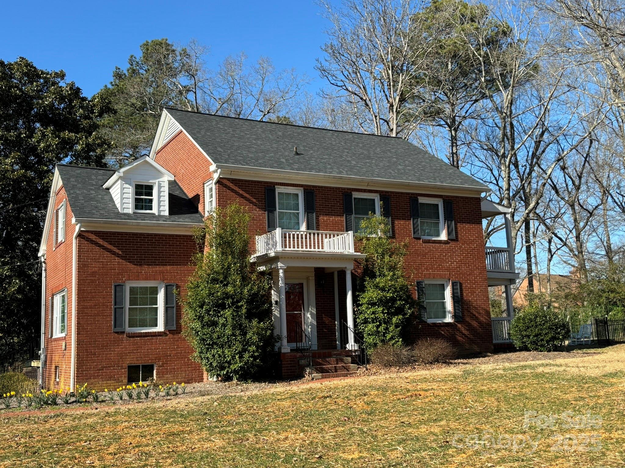 215 Biscoe Road Property Photo