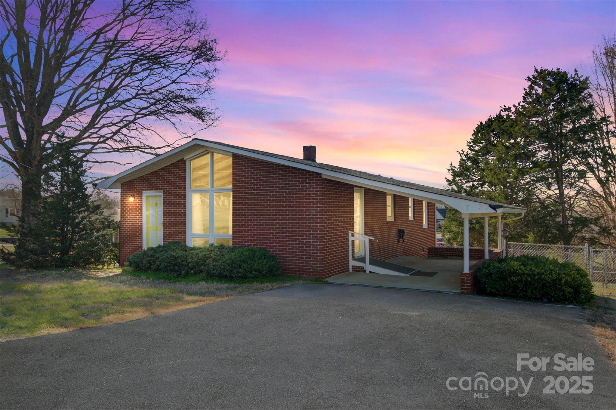3 Laurel Street Property Photo
